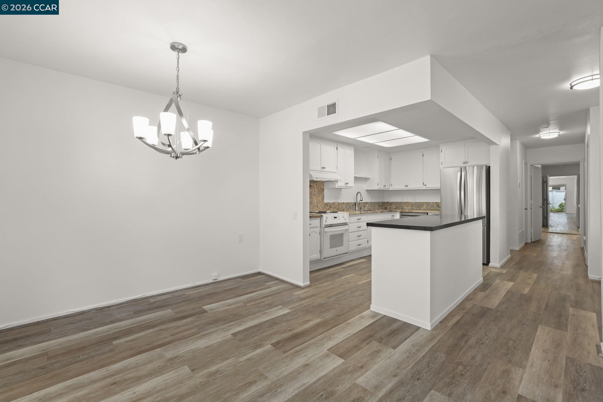 Photo #14: 41125461 Listing: Photo #14