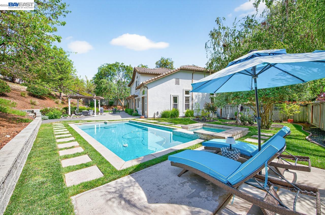 Detail Gallery Image 38 of 45 For 752 Troun Way, Livermore,  CA 94551 - 5 Beds | 3/1 Baths