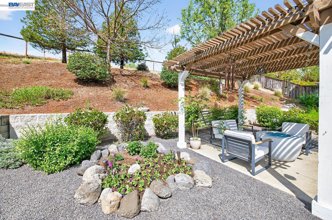 Detail Gallery Image 40 of 45 For 752 Troun Way, Livermore,  CA 94551 - 5 Beds | 3/1 Baths