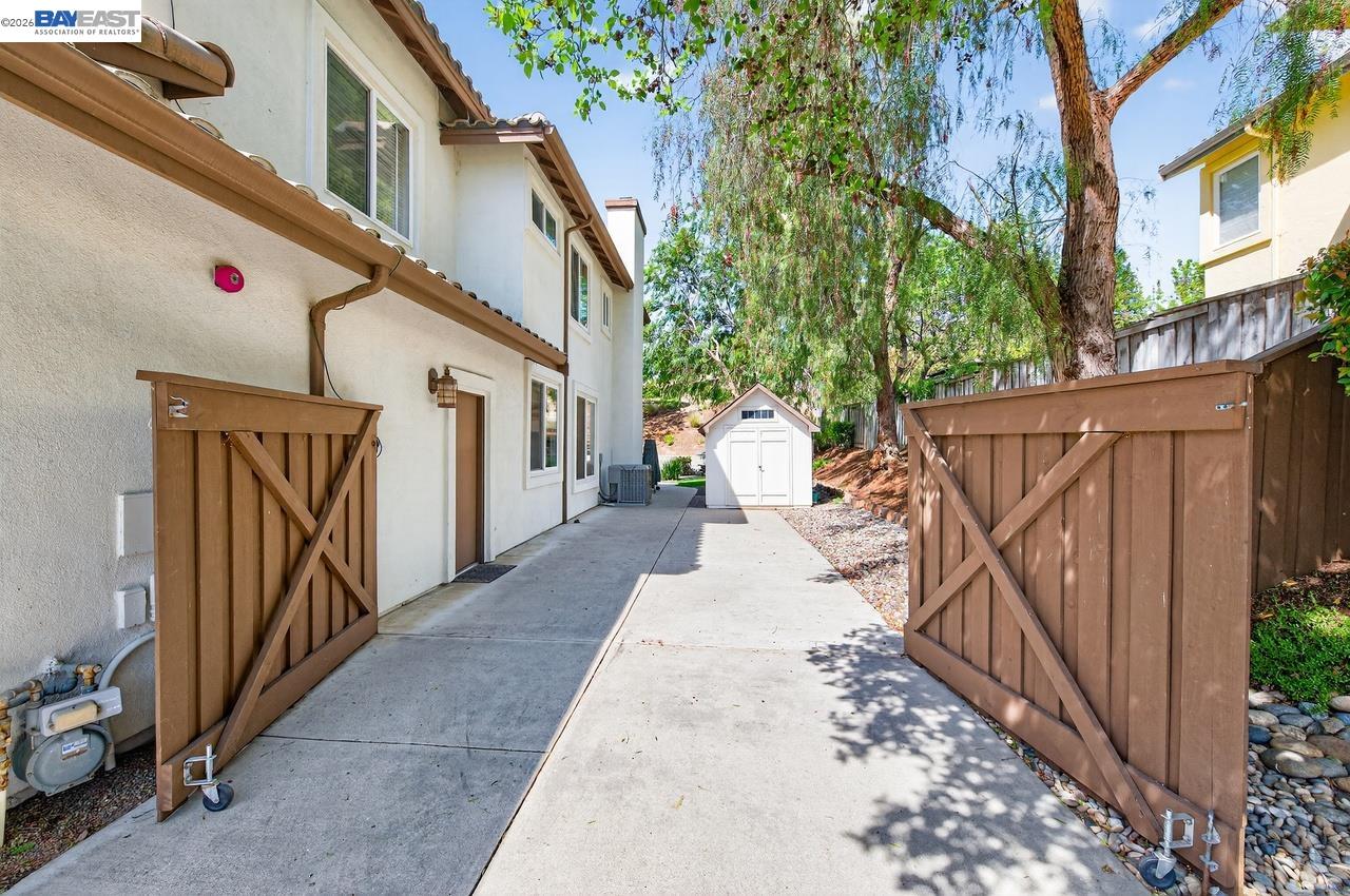 Detail Gallery Image 47 of 52 For 752 Troun Way, Livermore,  CA 94551 - 5 Beds | 3/1 Baths