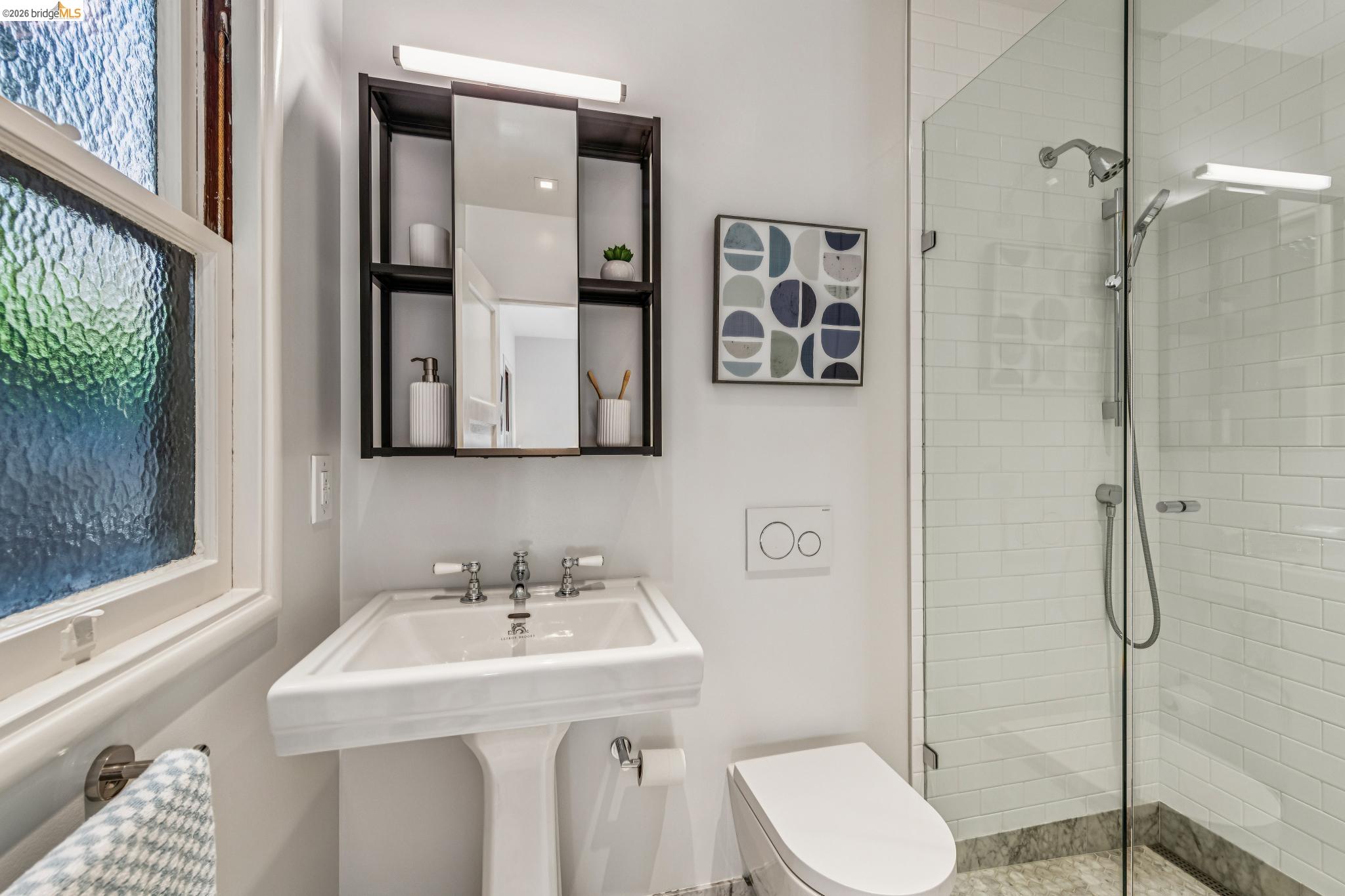 Detail Gallery Image 21 of 34 For 11 Parkside Dr, Piedmont,  CA 94611 - 3 Beds | 2 Baths