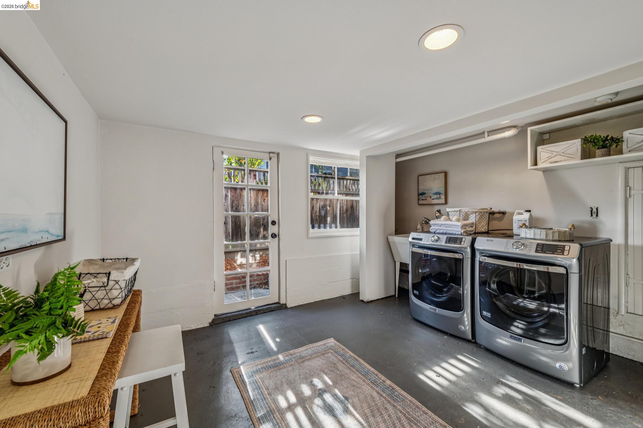 Detail Gallery Image 31 of 34 For 11 Parkside Dr, Piedmont,  CA 94611 - 3 Beds | 2 Baths