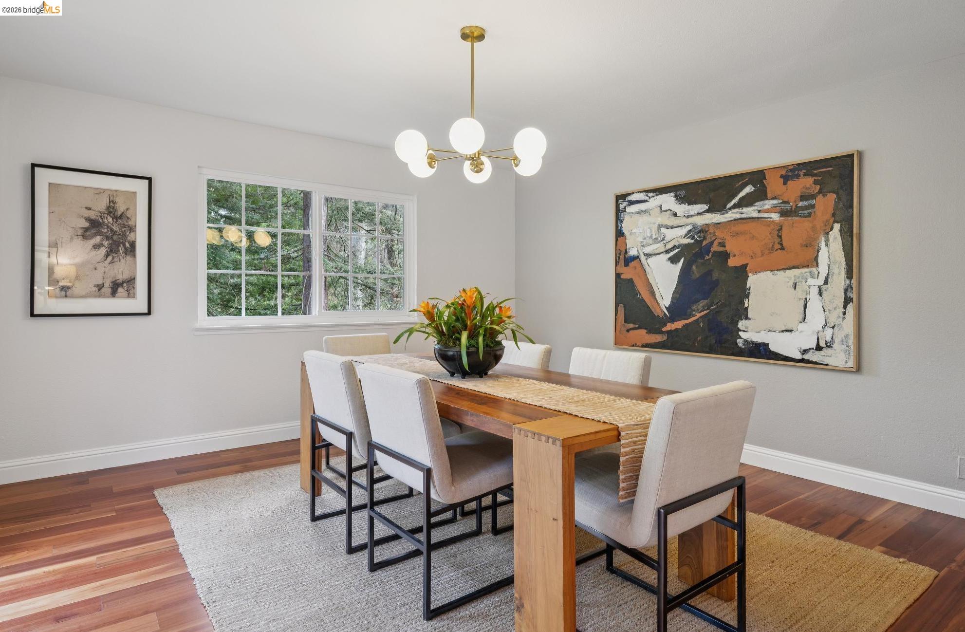 Detail Gallery Image 12 of 46 For 6785 Aitken Dr, Oakland,  CA 94611 - 4 Beds | 3 Baths