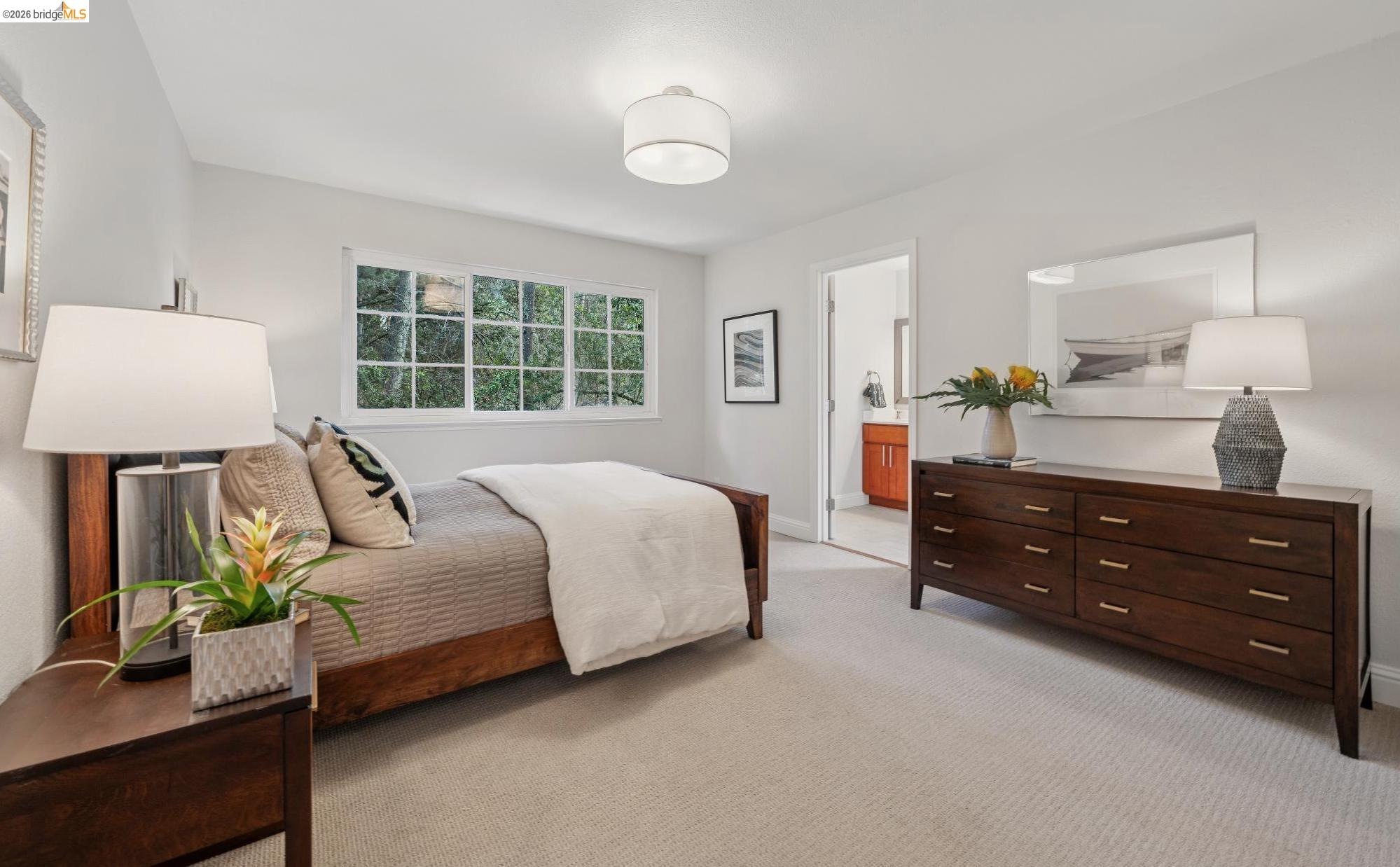 Detail Gallery Image 21 of 46 For 6785 Aitken Dr, Oakland,  CA 94611 - 4 Beds | 3 Baths