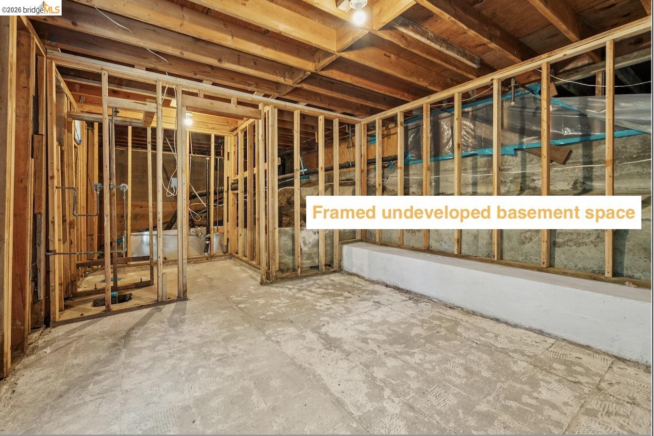 Detail Gallery Image 42 of 46 For 6785 Aitken Dr, Oakland,  CA 94611 - 4 Beds | 3 Baths