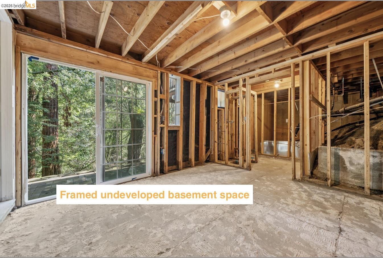 Detail Gallery Image 43 of 46 For 6785 Aitken Dr, Oakland,  CA 94611 - 4 Beds | 3 Baths