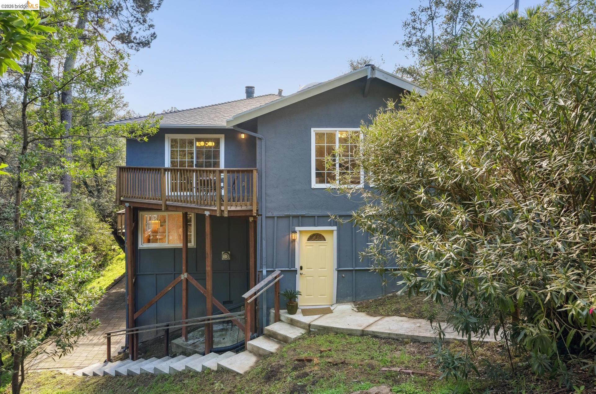 Detail Gallery Image 46 of 46 For 6785 Aitken Dr, Oakland,  CA 94611 - 4 Beds | 3 Baths