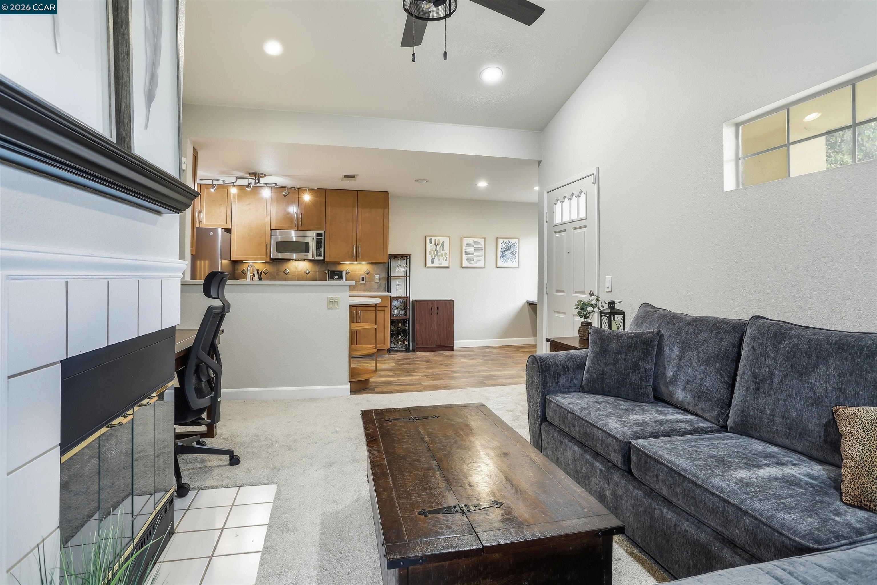 Photo #8: 41125468 Listing: Photo #8