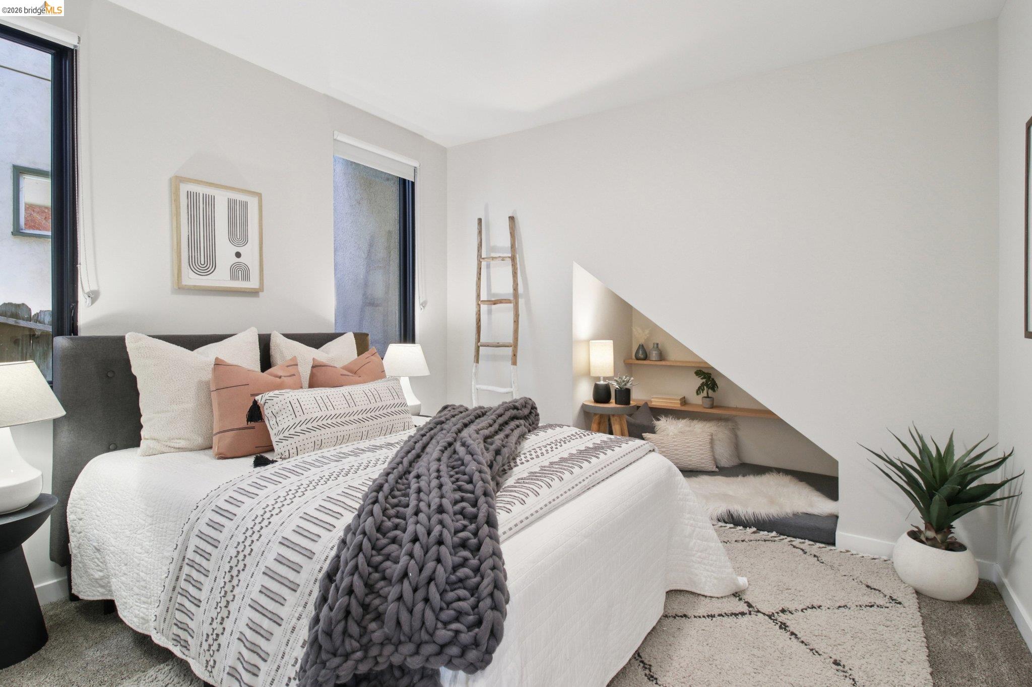 Detail Gallery Image 36 of 60 For 6356 Broadway Ter, Oakland,  CA 94618 - 4 Beds | 3 Baths