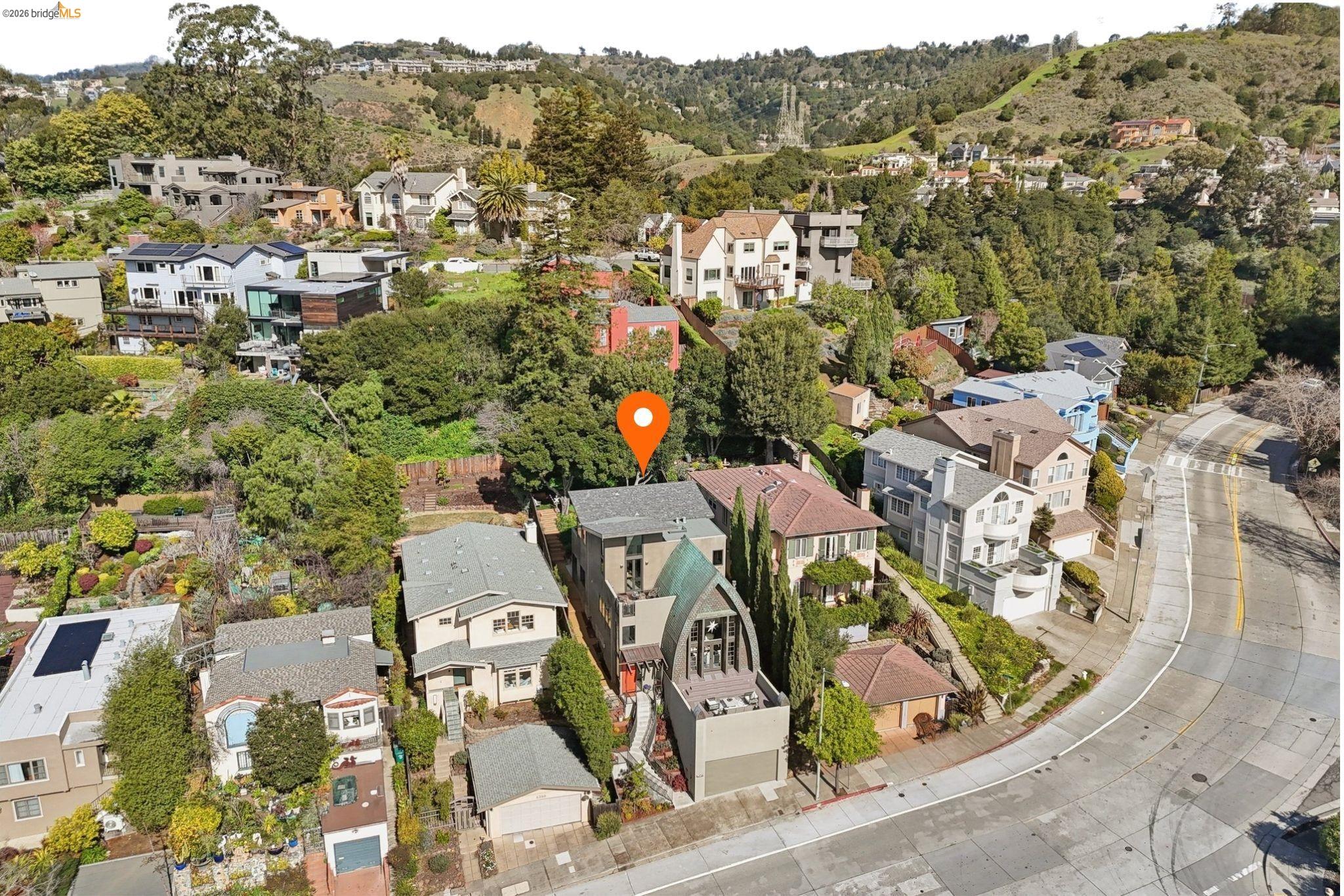 Detail Gallery Image 59 of 60 For 6356 Broadway Ter, Oakland,  CA 94618 - 4 Beds | 3 Baths