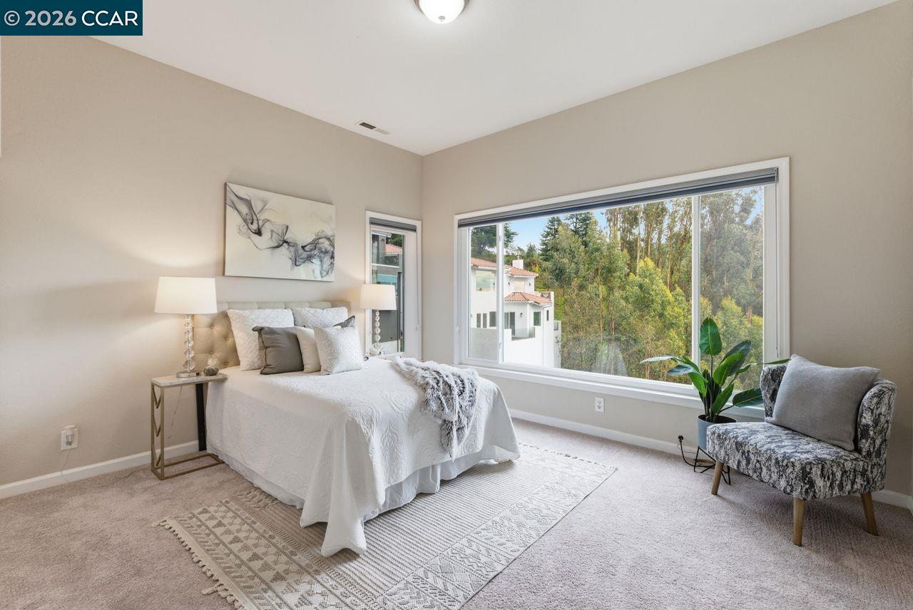 Detail Gallery Image 38 of 60 For 7075 Elverton Dr, Oakland,  CA 94611 - 4 Beds | 3 Baths