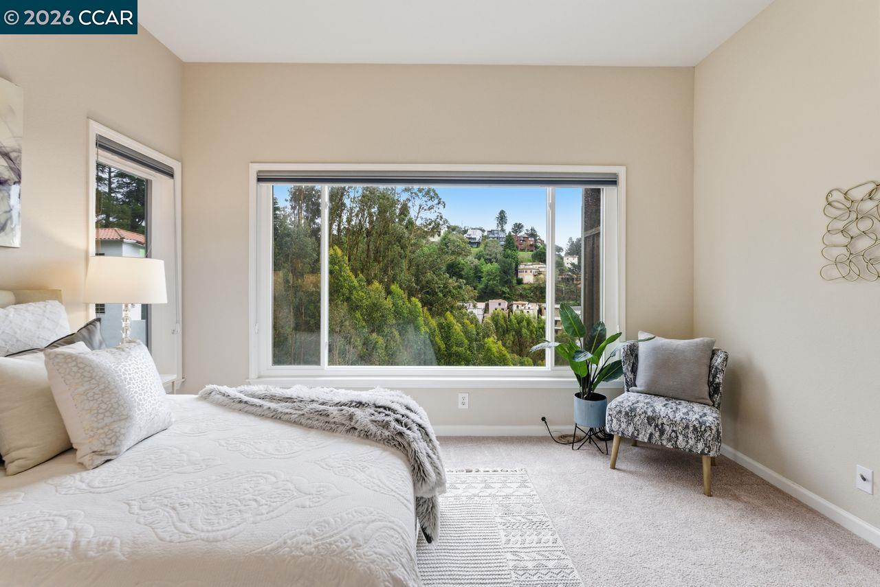 Detail Gallery Image 39 of 60 For 7075 Elverton Dr, Oakland,  CA 94611 - 4 Beds | 3 Baths