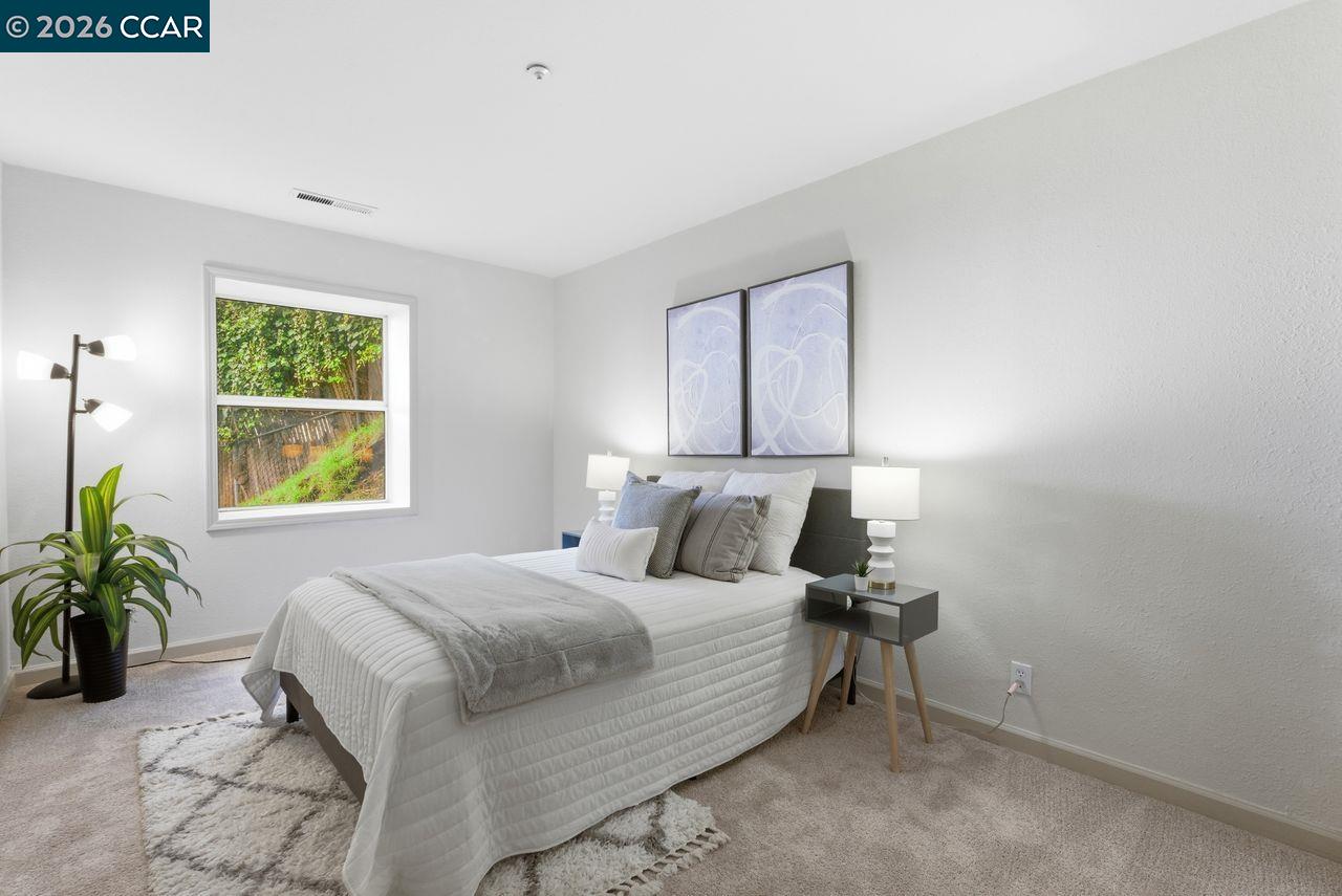 Detail Gallery Image 42 of 60 For 7075 Elverton Dr, Oakland,  CA 94611 - 4 Beds | 3 Baths