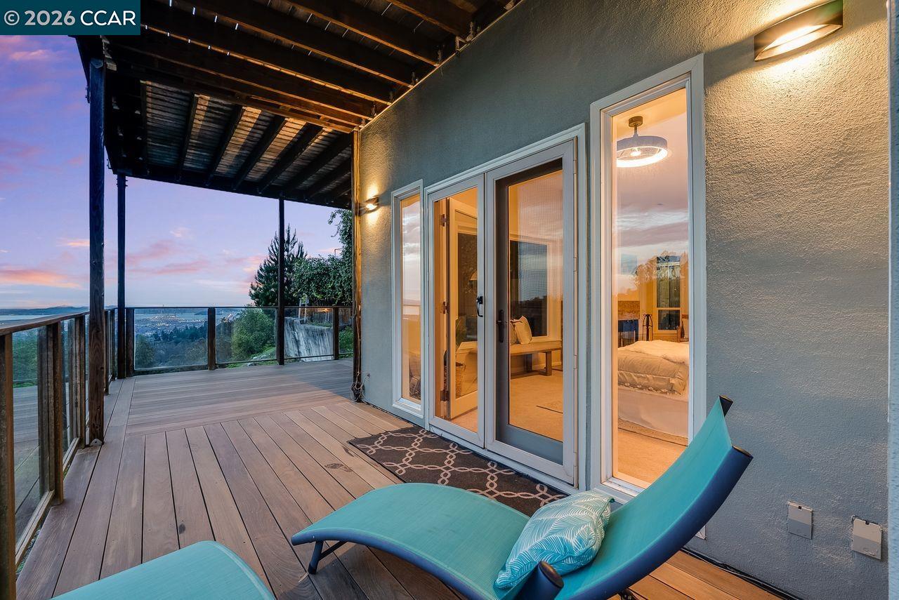 Detail Gallery Image 51 of 60 For 7075 Elverton Dr, Oakland,  CA 94611 - 4 Beds | 3 Baths