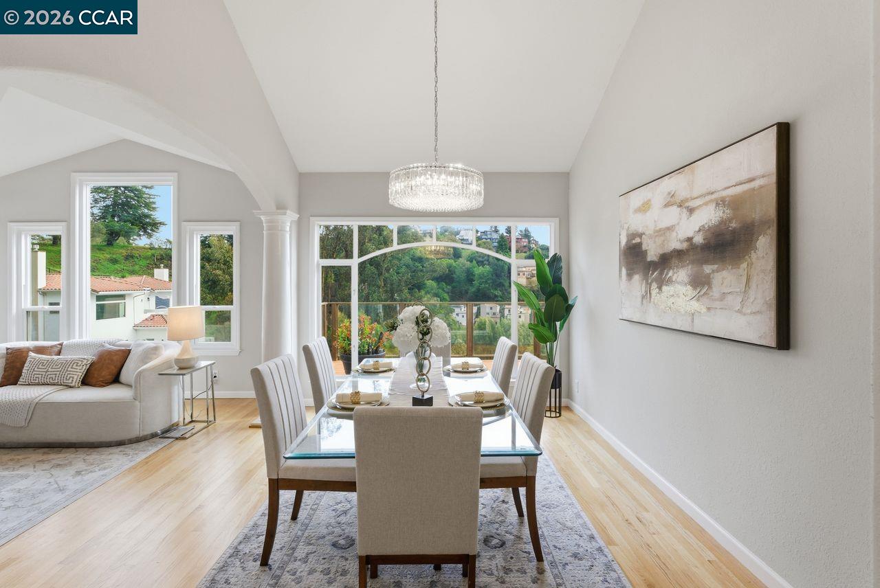 Detail Gallery Image 8 of 60 For 7075 Elverton Dr, Oakland,  CA 94611 - 4 Beds | 3 Baths