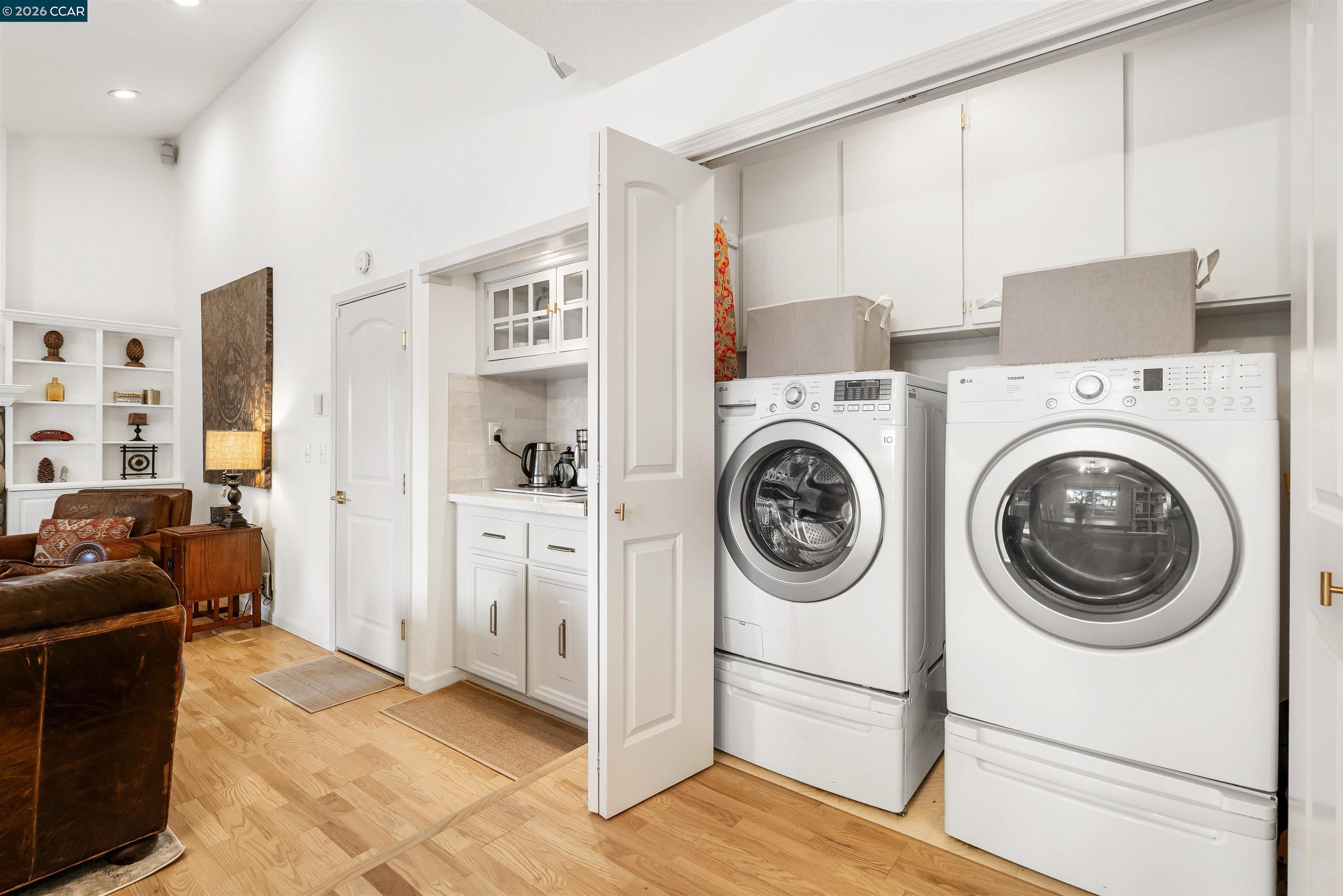 Detail Gallery Image 16 of 37 For 614 Thornhill Rd, Danville,  CA 94526 - 3 Beds | 2 Baths