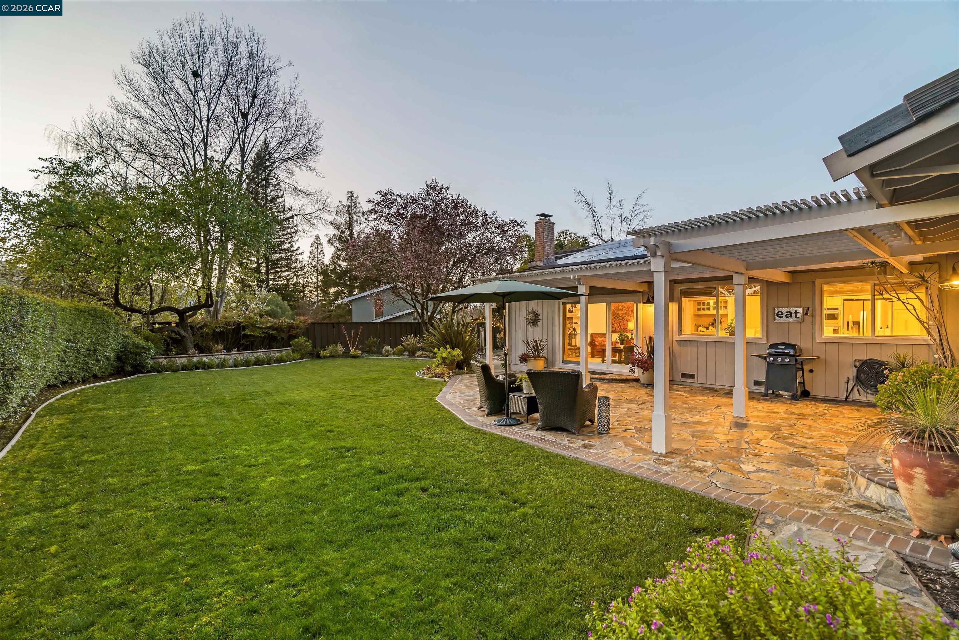 Detail Gallery Image 23 of 37 For 614 Thornhill Rd, Danville,  CA 94526 - 3 Beds | 2 Baths