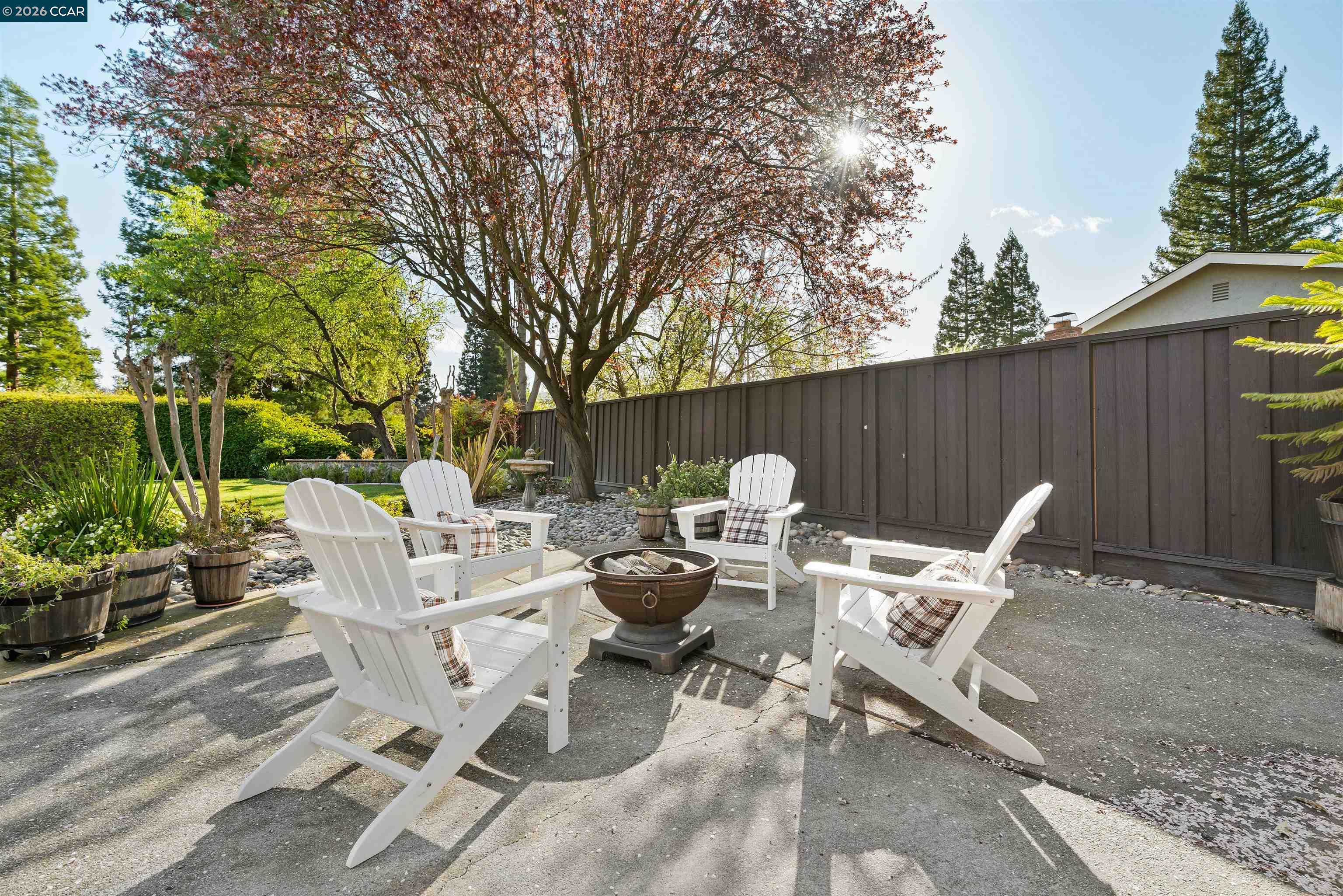 Detail Gallery Image 26 of 37 For 614 Thornhill Rd, Danville,  CA 94526 - 3 Beds | 2 Baths