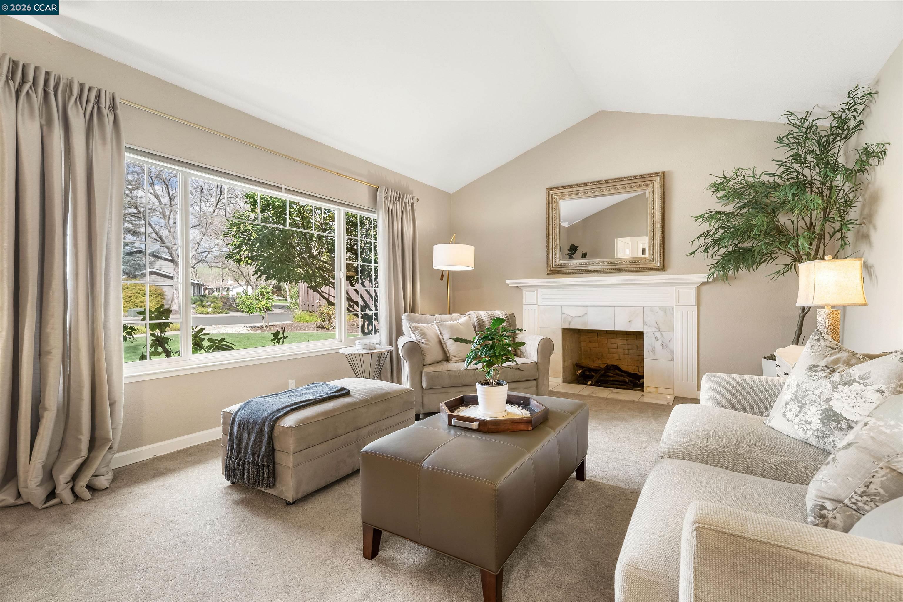 Detail Gallery Image 5 of 37 For 614 Thornhill Rd, Danville,  CA 94526 - 3 Beds | 2 Baths