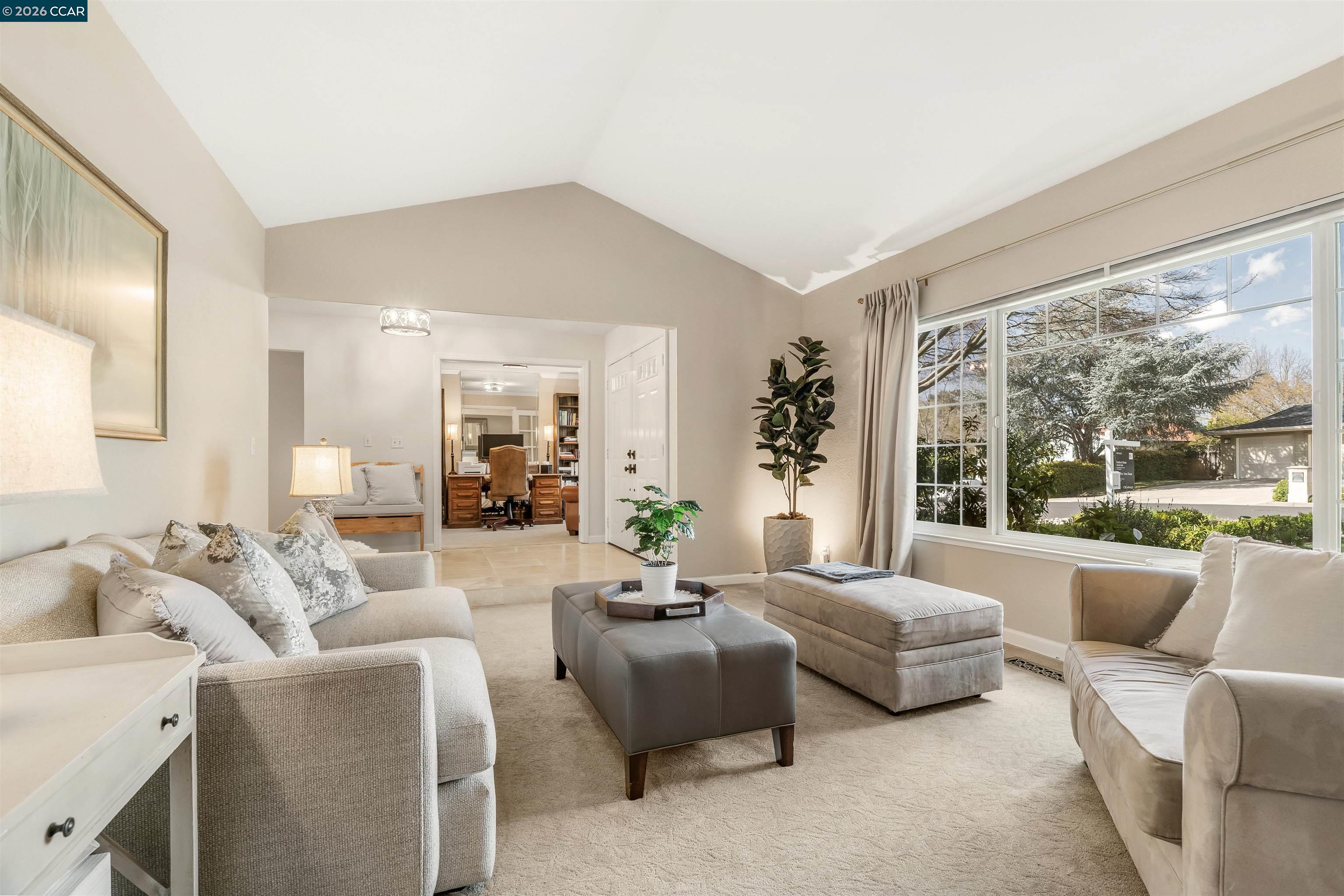 Detail Gallery Image 6 of 37 For 614 Thornhill Rd, Danville,  CA 94526 - 3 Beds | 2 Baths