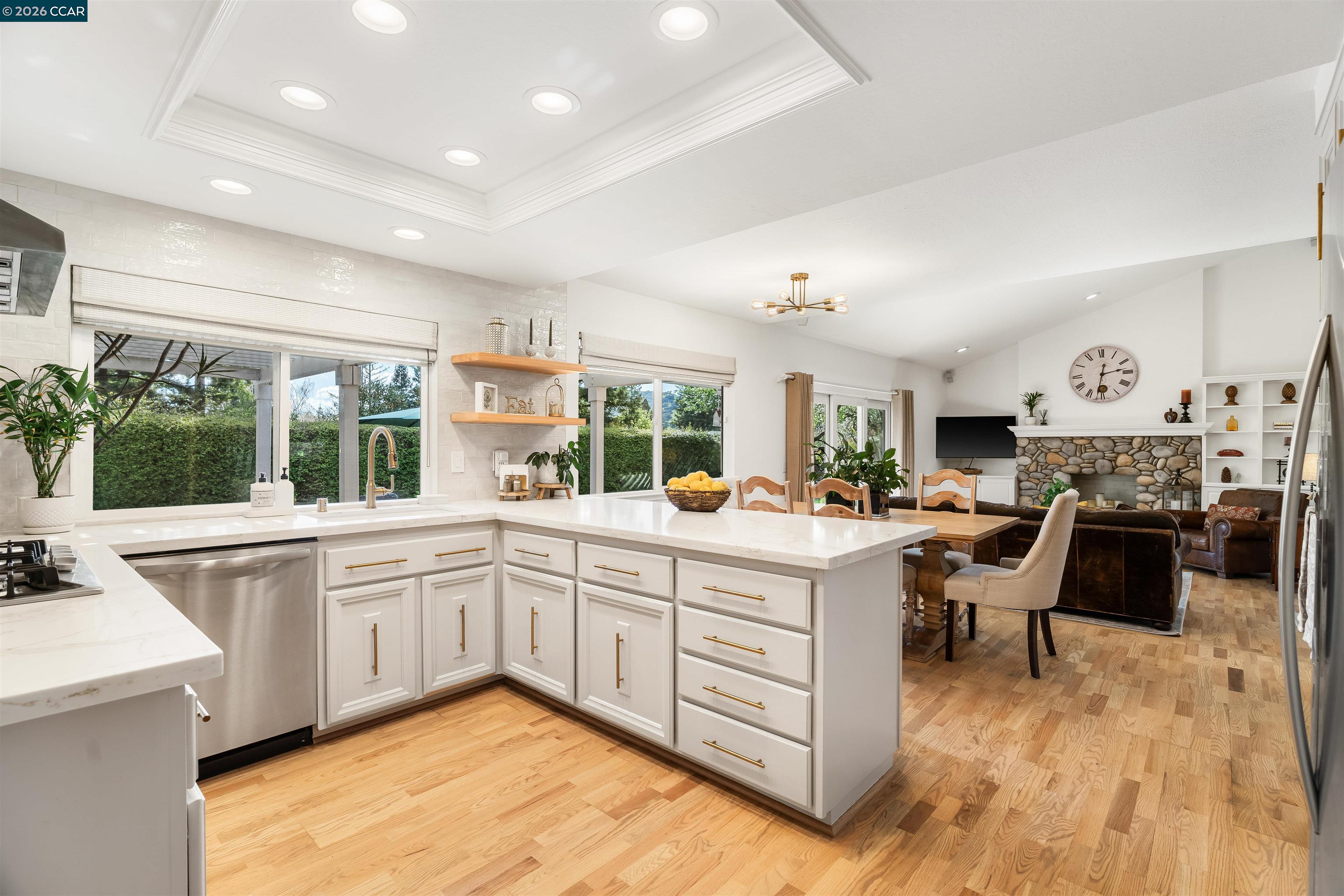 Detail Gallery Image 8 of 37 For 614 Thornhill Rd, Danville,  CA 94526 - 3 Beds | 2 Baths