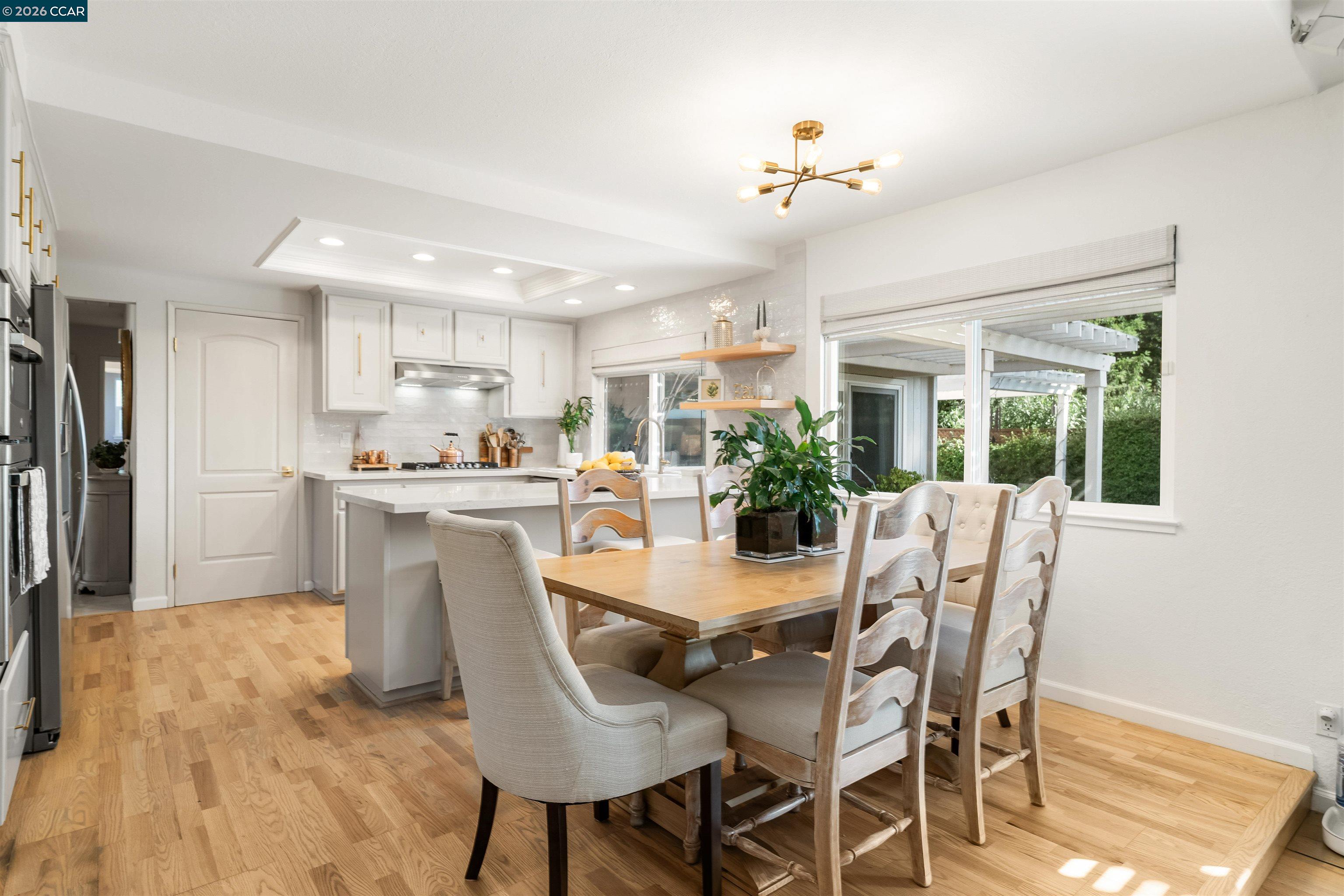 Detail Gallery Image 10 of 37 For 614 Thornhill Rd, Danville,  CA 94526 - 3 Beds | 2 Baths