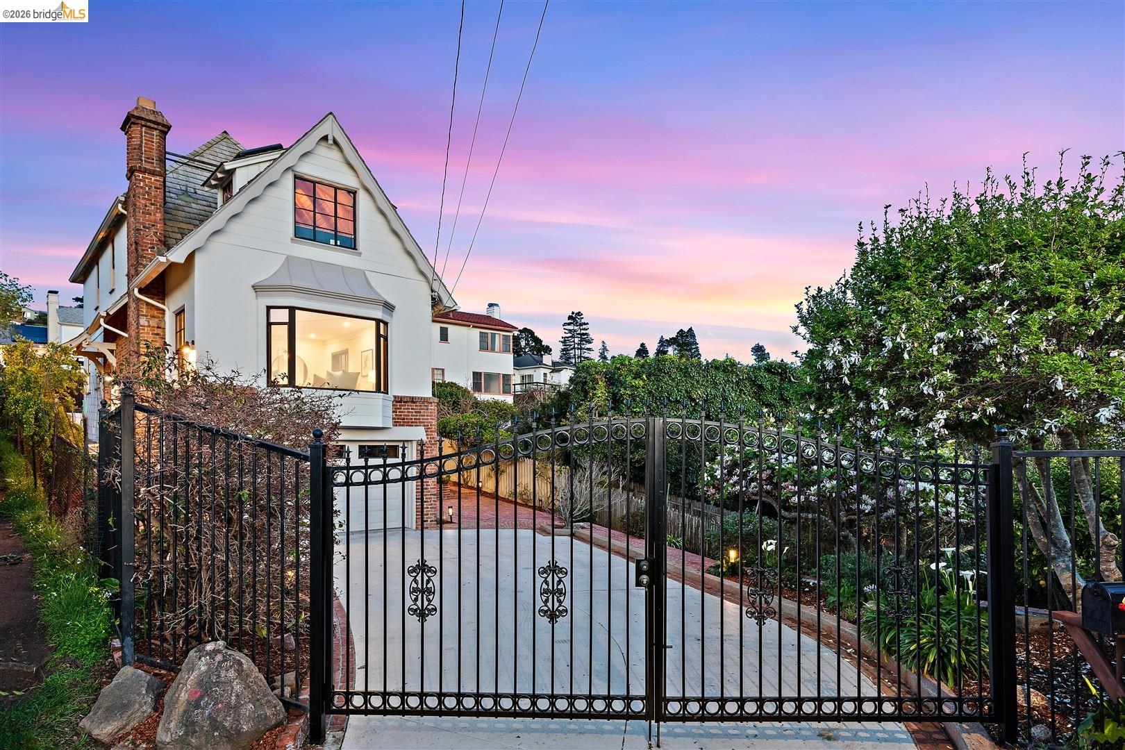 Front Image Thumbnail for EB41125474