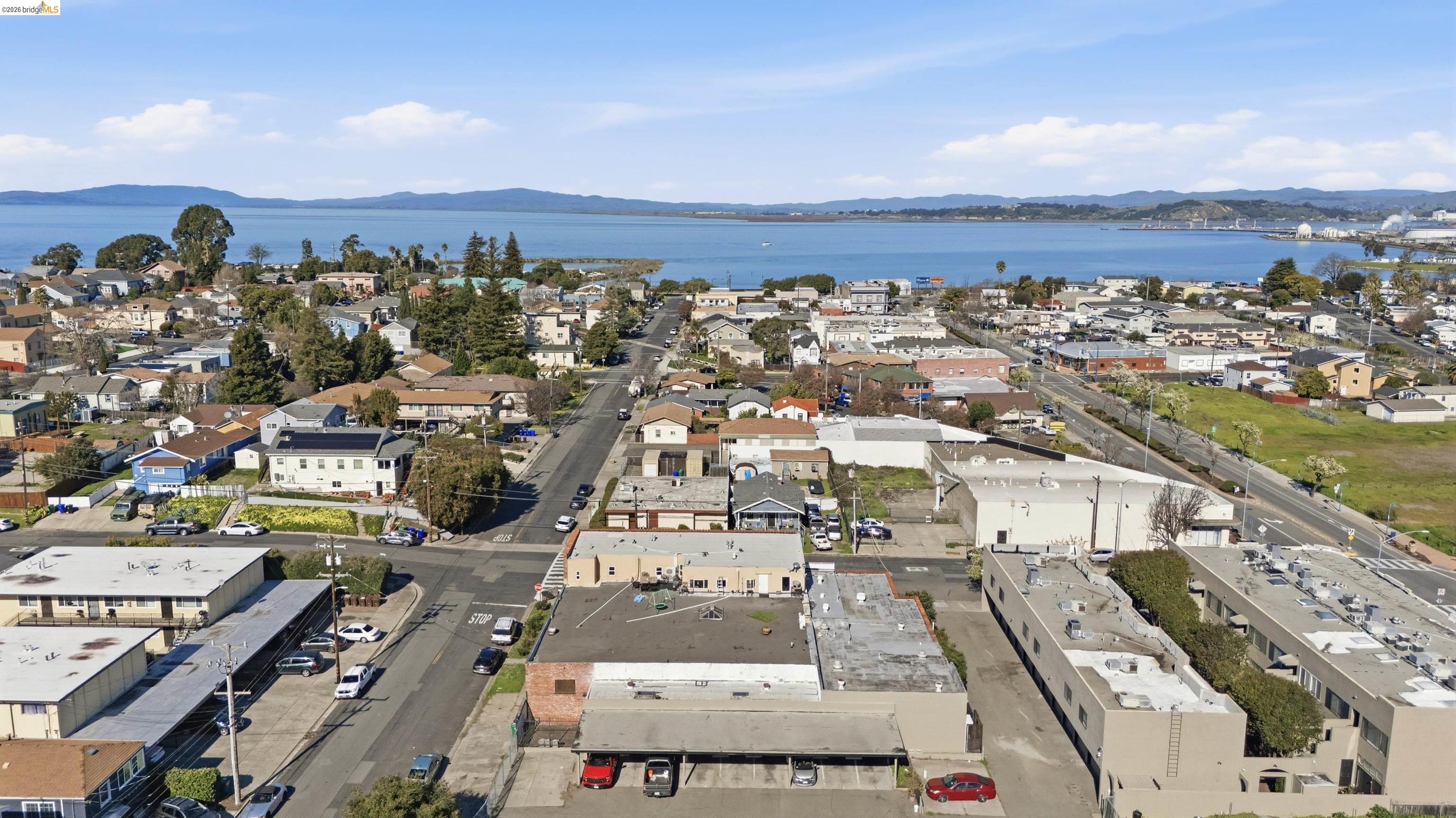 Detail Gallery Image 13 of 25 For 511 3rd St, Rodeo,  CA 94572 - – Beds | – Baths