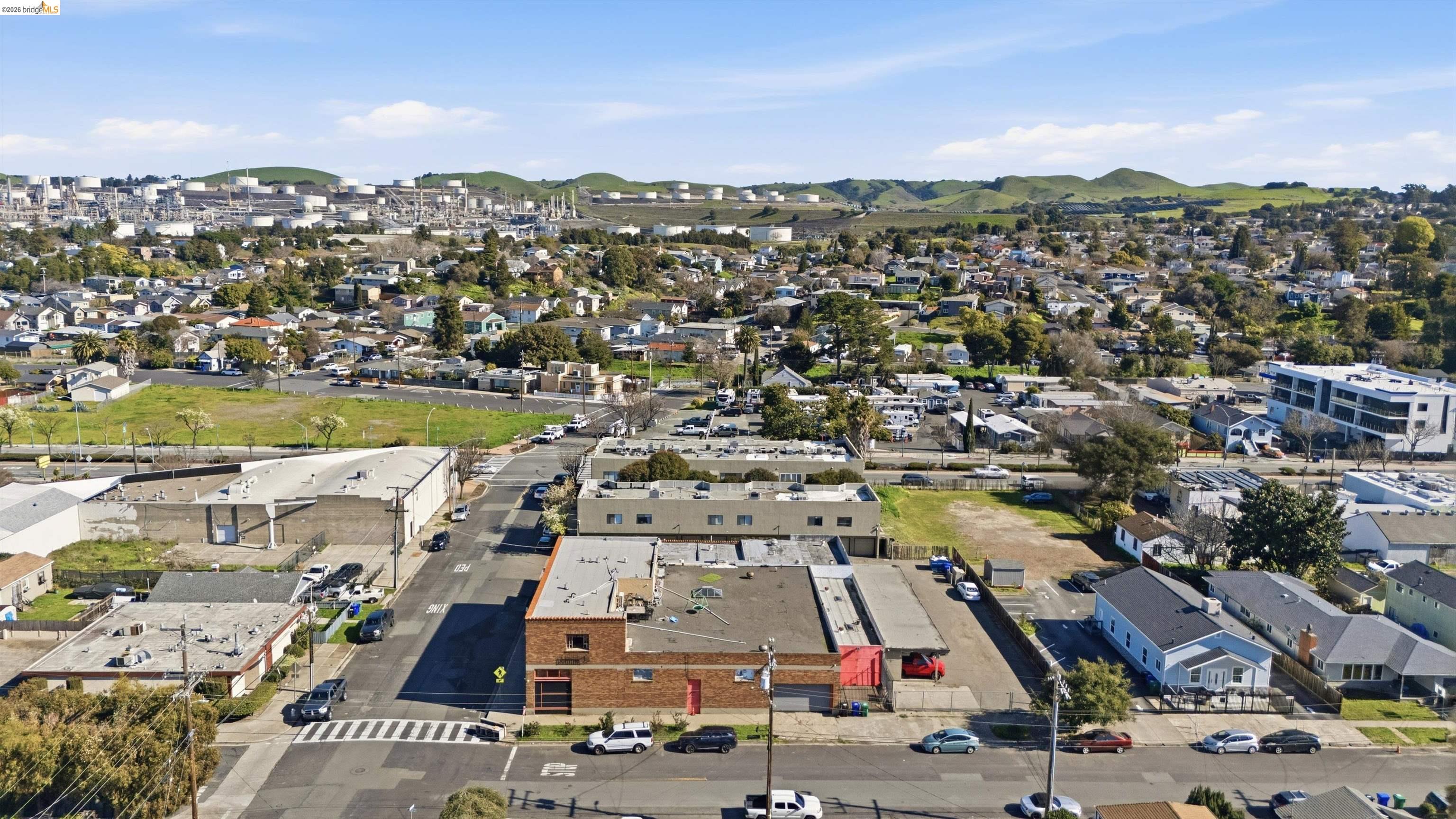 Detail Gallery Image 10 of 25 For 511 3rd St, Rodeo,  CA 94572 - – Beds | – Baths