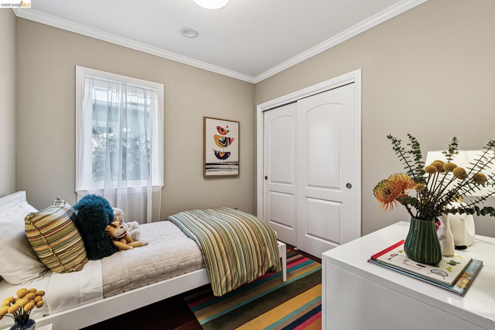 Detail Gallery Image 17 of 27 For 1230 Addison St, Berkeley,  CA 94702 - 4 Beds | 2 Baths