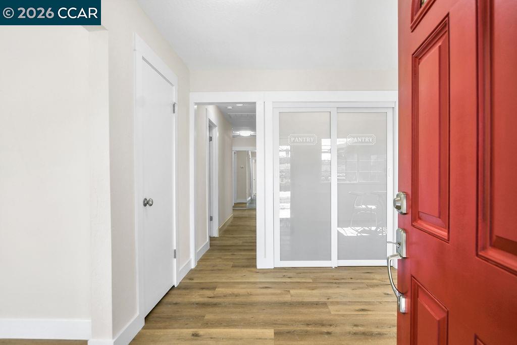 Detail Gallery Image 2 of 23 For 34 Midhill Rd, Martinez,  CA 94553 - 4 Beds | 2 Baths