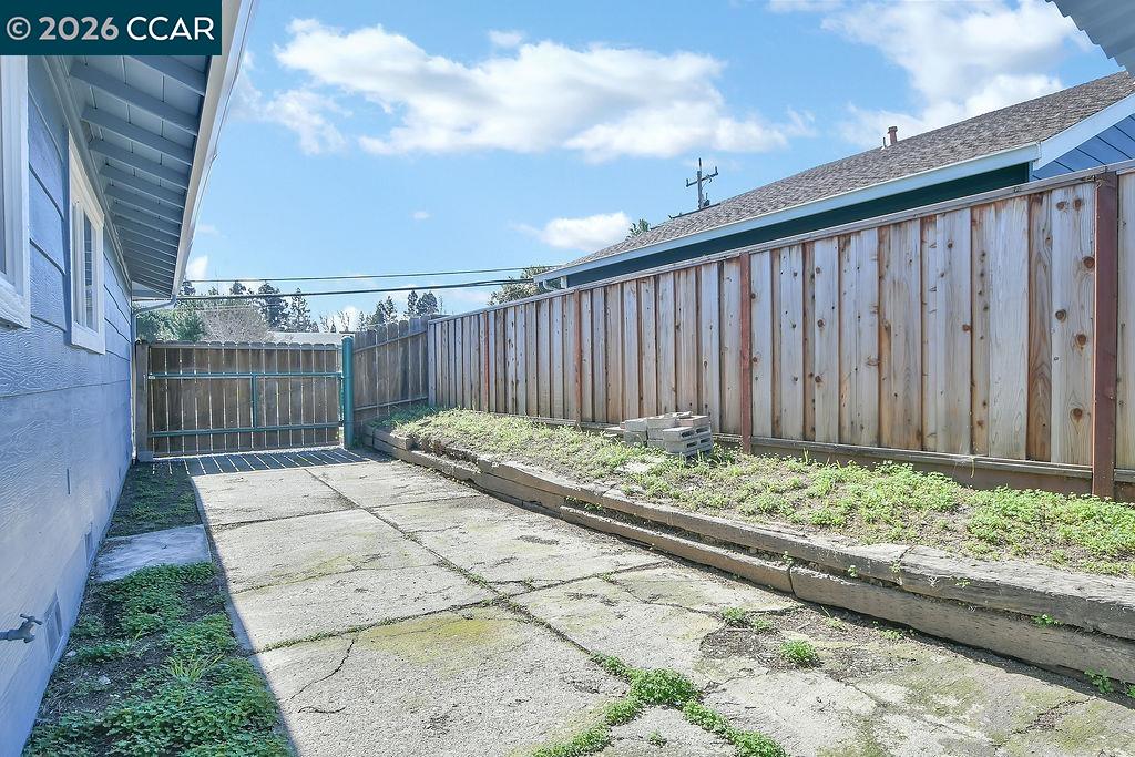 Detail Gallery Image 22 of 23 For 34 Midhill Rd, Martinez,  CA 94553 - 4 Beds | 2 Baths