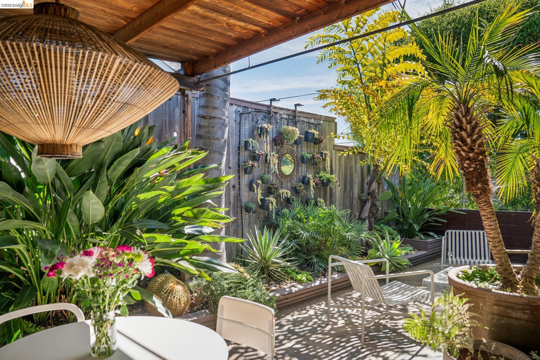 Detail Gallery Image 33 of 37 For 2938 Morgan Ave, Oakland,  CA 94602 - 2 Beds | 1 Baths