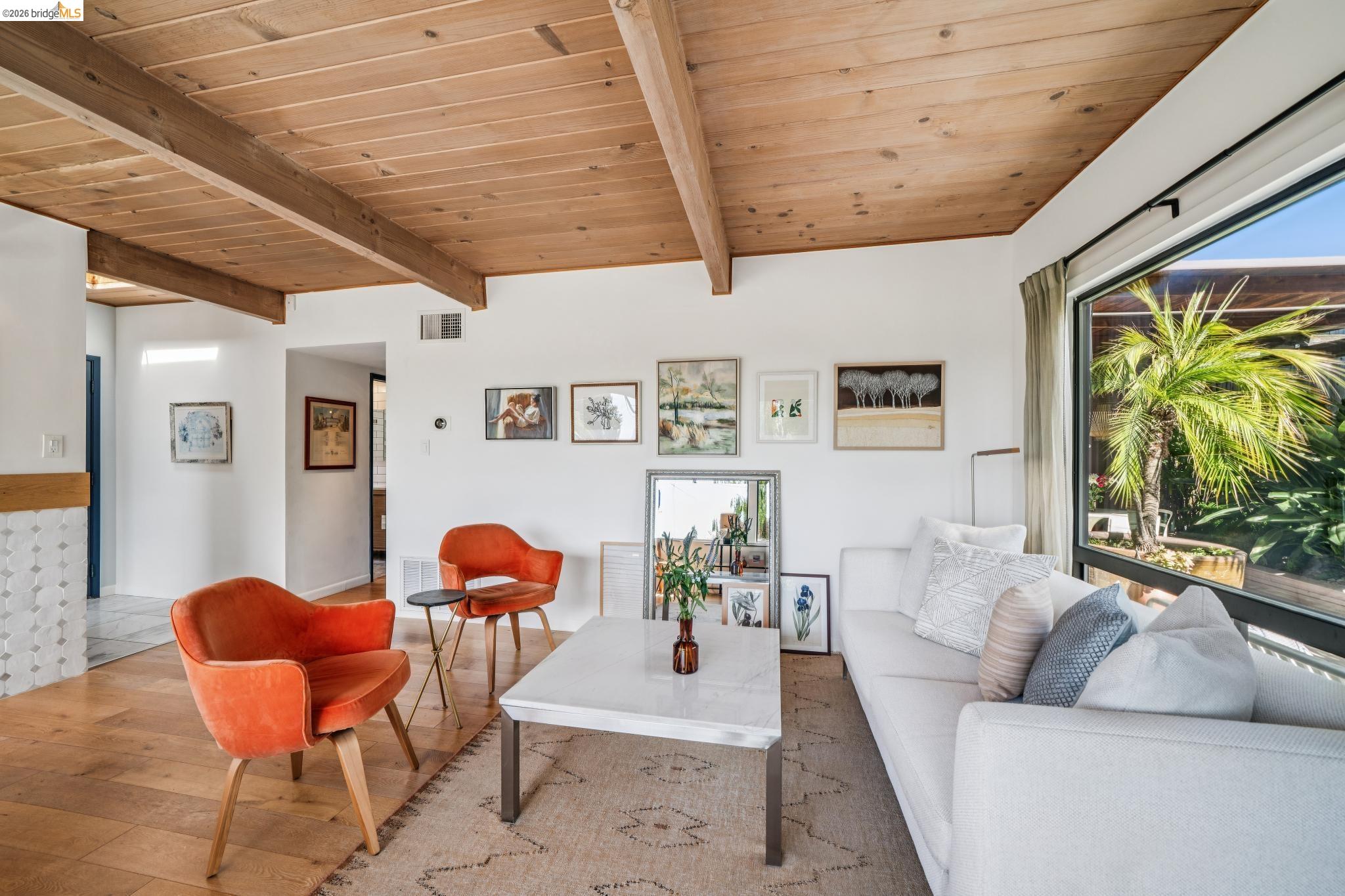 Photo #5: 41125481 Listing: Photo #5