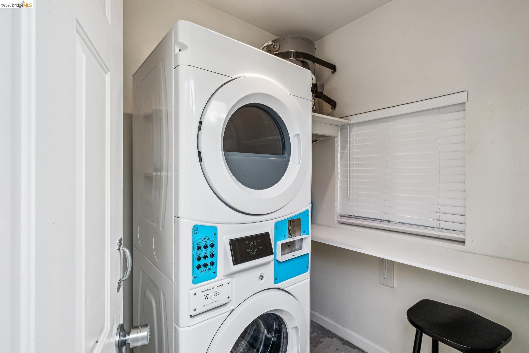 Detail Gallery Image 13 of 14 For 1220 62nd St, Oakland,  CA 94608 - – Beds | – Baths