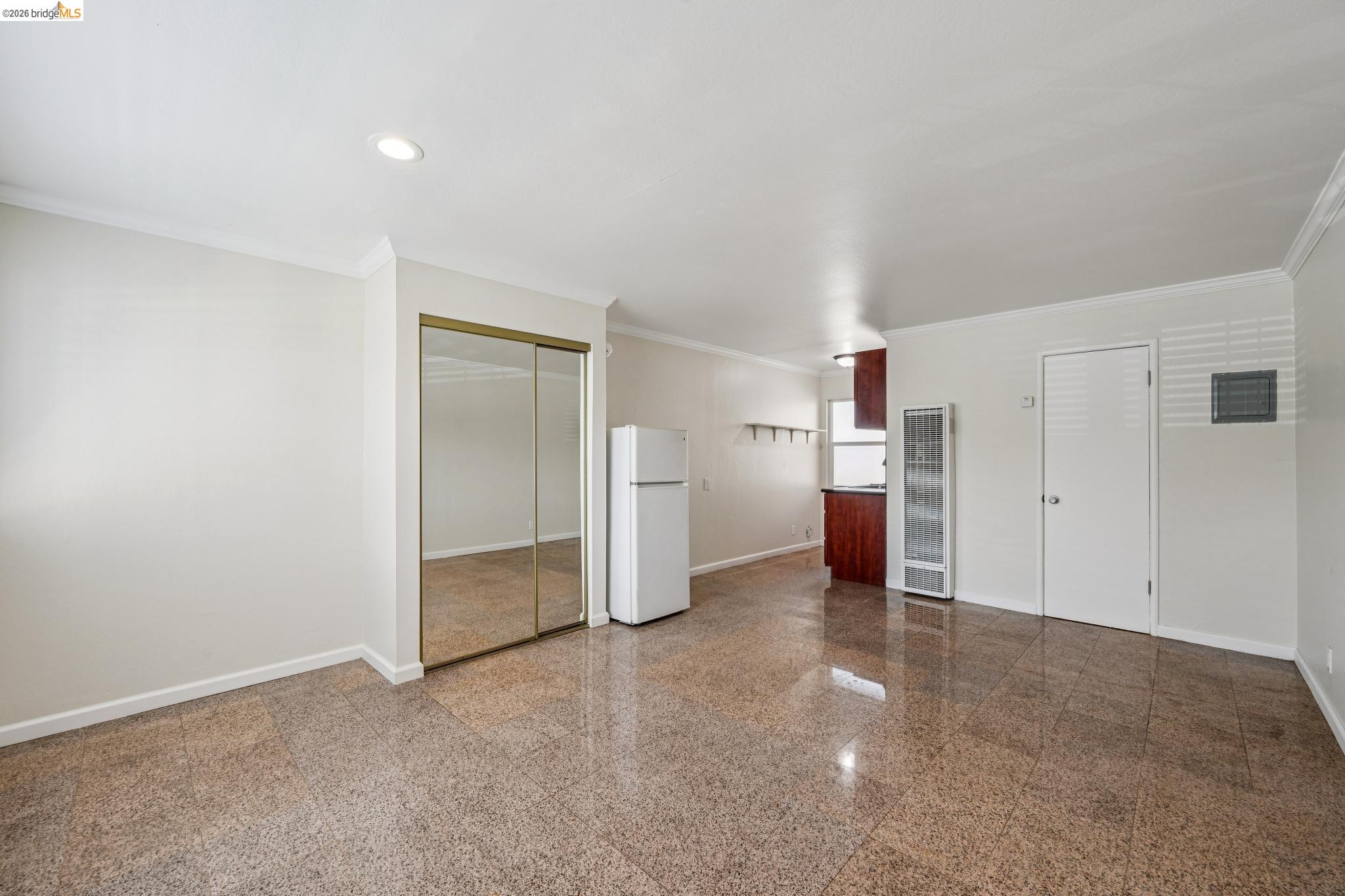 Detail Gallery Image 7 of 14 For 1220 62nd St, Oakland,  CA 94608 - – Beds | – Baths