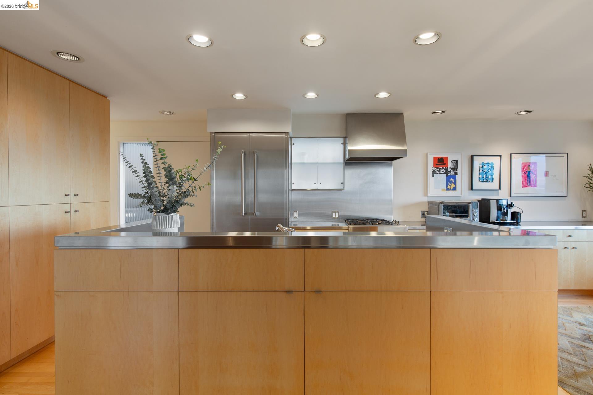 Detail Gallery Image 15 of 59 For 2 Gravatt Drive, Berkeley,  CA 94705 - 4 Beds | 4 Baths