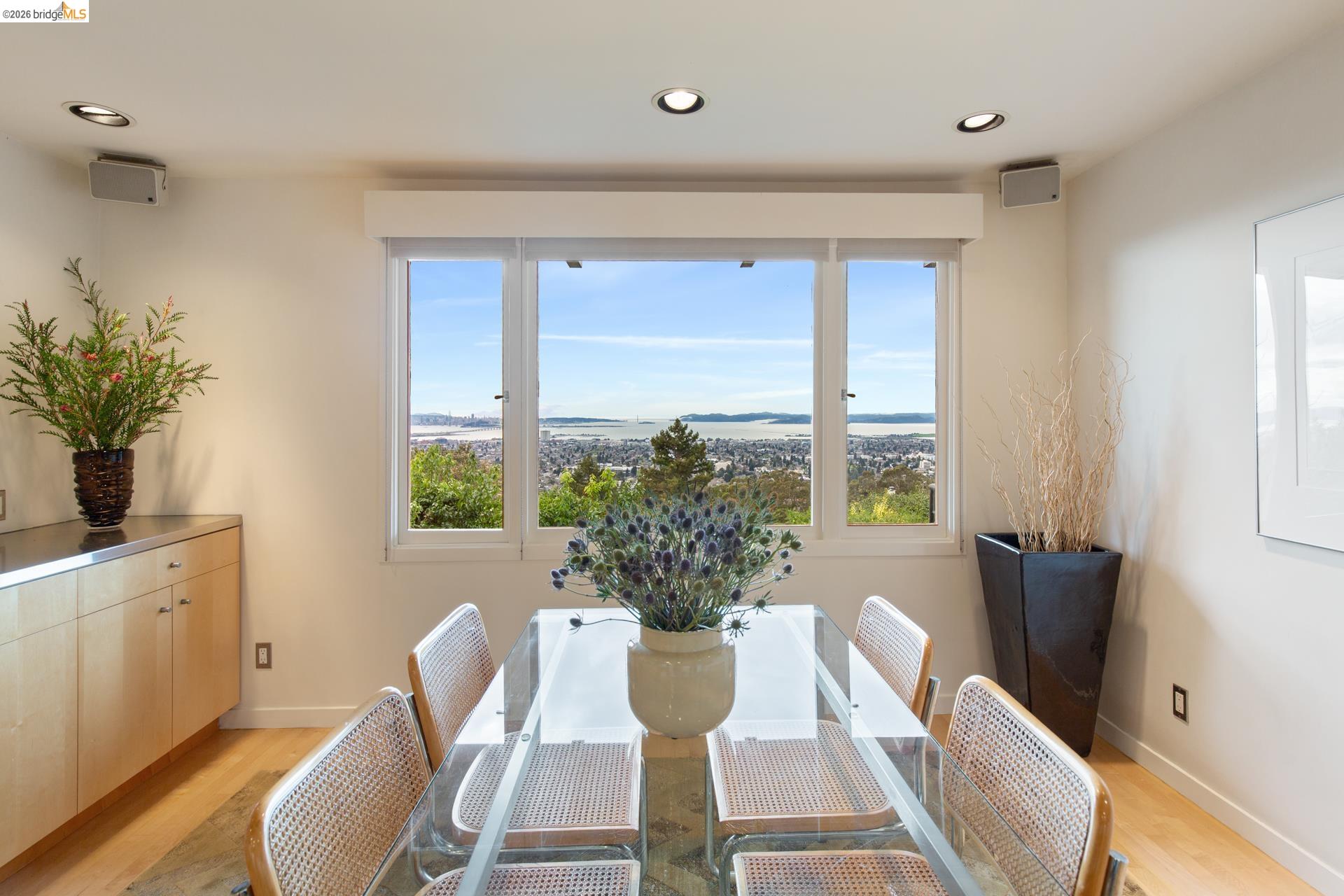 Detail Gallery Image 18 of 59 For 2 Gravatt Drive, Berkeley,  CA 94705 - 4 Beds | 4 Baths