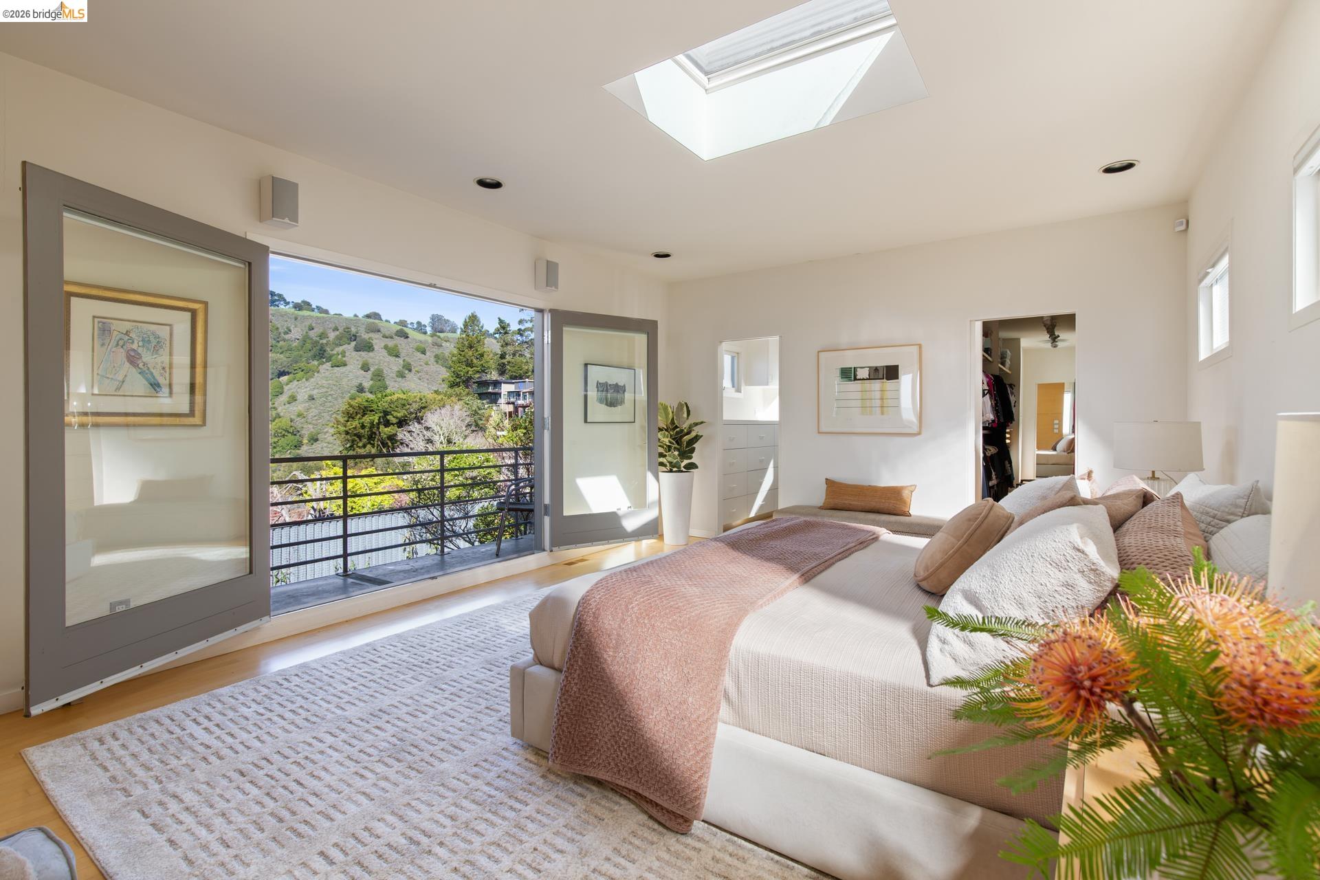 Detail Gallery Image 22 of 59 For 2 Gravatt Drive, Berkeley,  CA 94705 - 4 Beds | 4 Baths