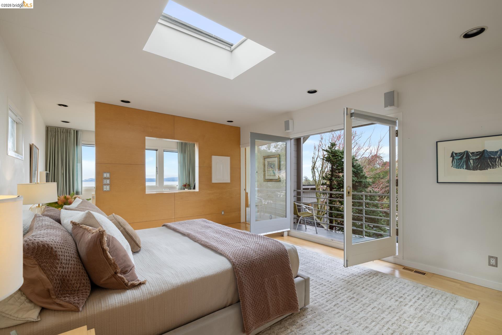 Detail Gallery Image 23 of 59 For 2 Gravatt Drive, Berkeley,  CA 94705 - 4 Beds | 4 Baths