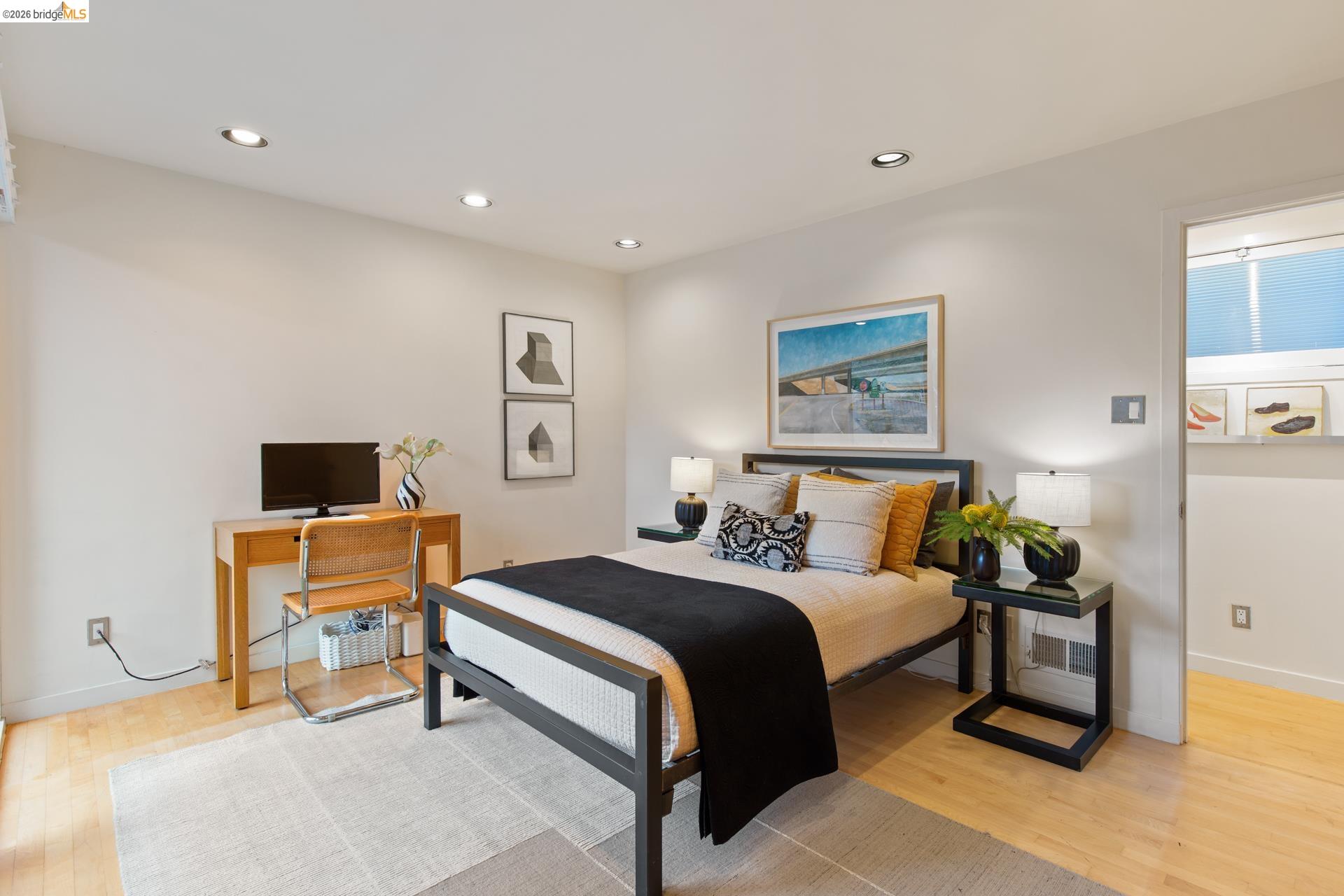 Detail Gallery Image 31 of 59 For 2 Gravatt Drive, Berkeley,  CA 94705 - 4 Beds | 4 Baths