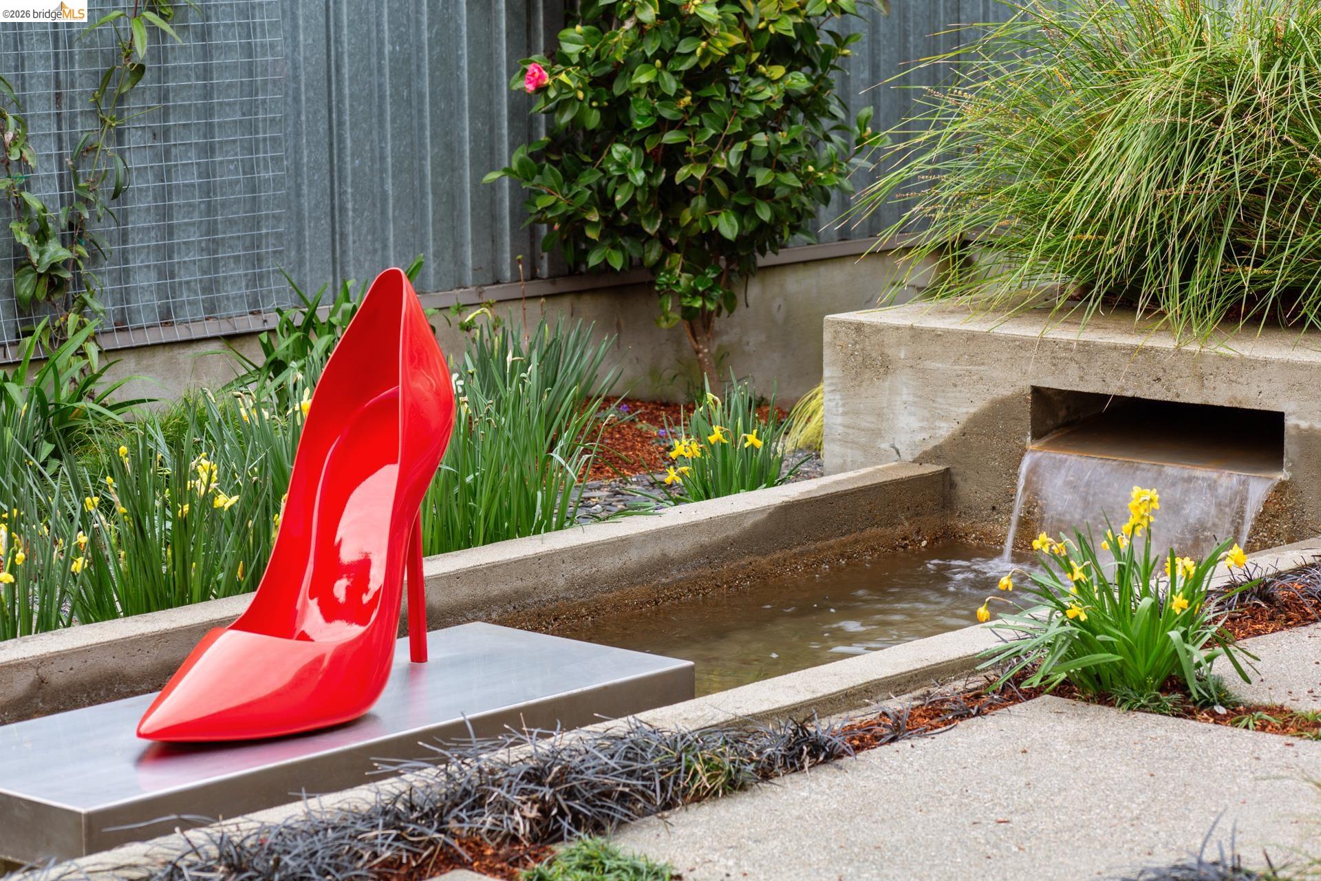 Detail Gallery Image 5 of 59 For 2 Gravatt Drive, Berkeley,  CA 94705 - 4 Beds | 4 Baths