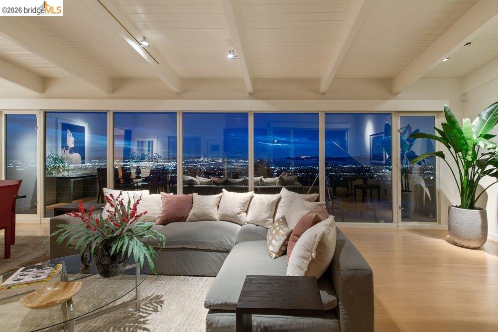 Detail Gallery Image 45 of 59 For 2 Gravatt Drive, Berkeley,  CA 94705 - 4 Beds | 4 Baths