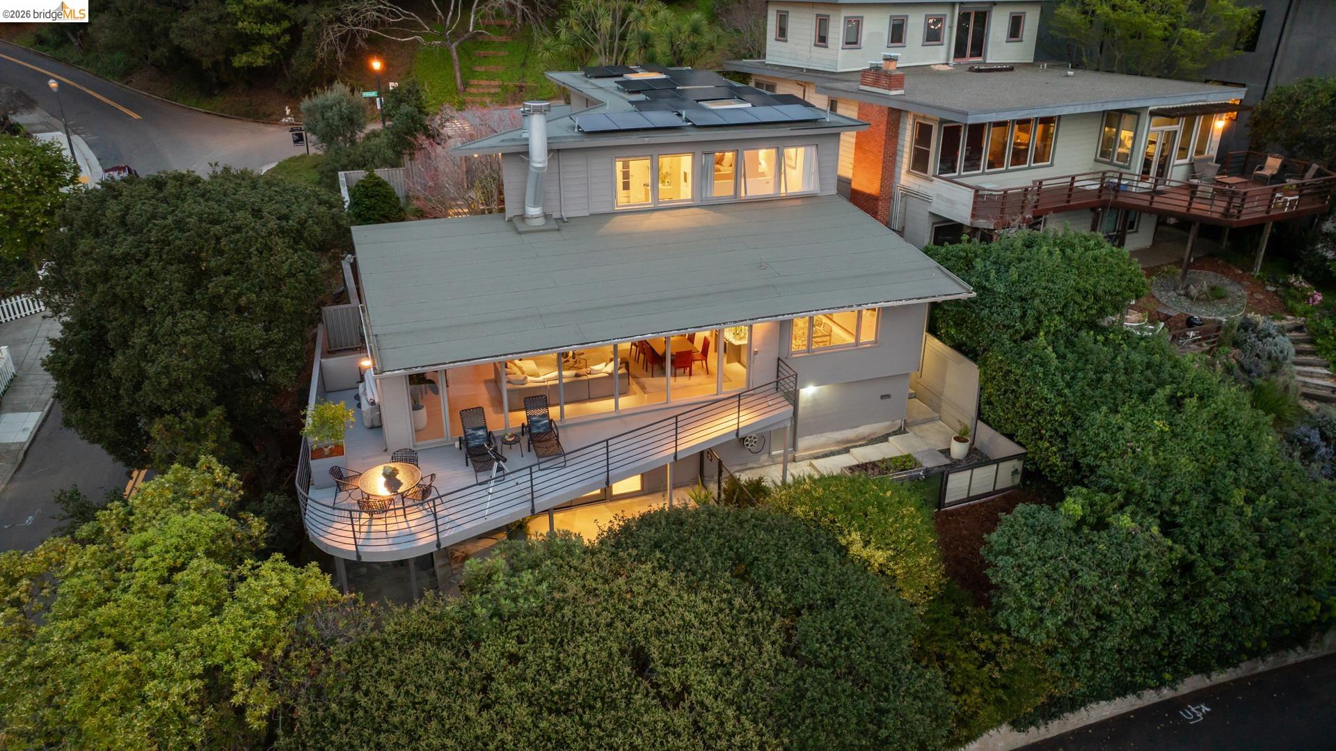 Detail Gallery Image 52 of 59 For 2 Gravatt Drive, Berkeley,  CA 94705 - 4 Beds | 4 Baths