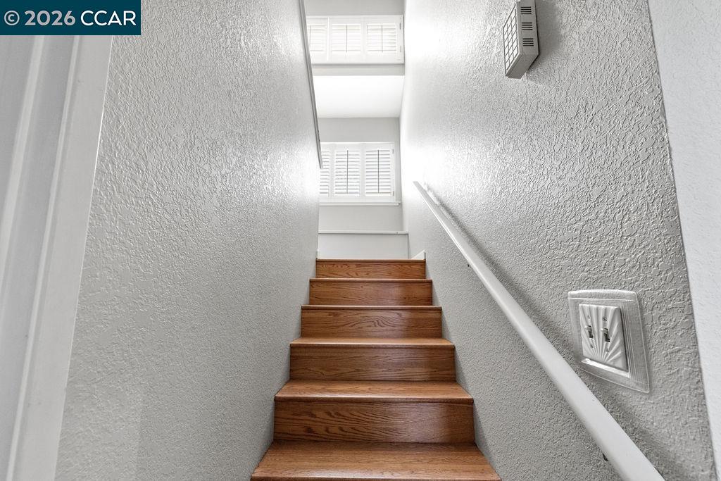 Detail Gallery Image 17 of 47 For 1250 Redwood Ct, Dixon,  CA 95620 - 4 Beds | 2 Baths