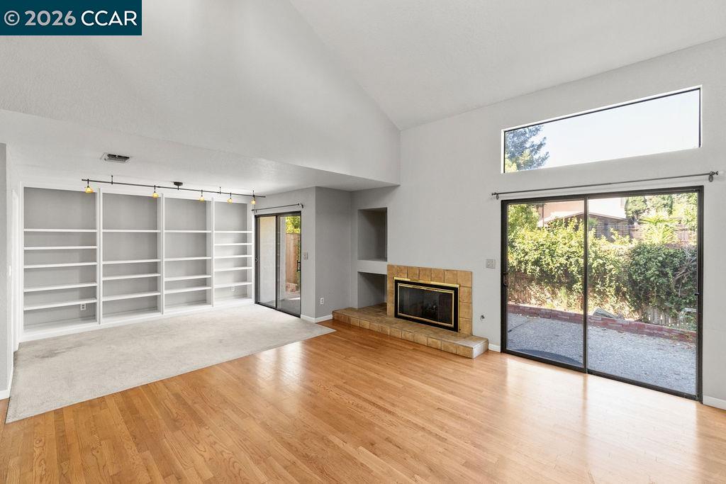 Detail Gallery Image 4 of 47 For 1250 Redwood Ct, Dixon,  CA 95620 - 4 Beds | 2 Baths