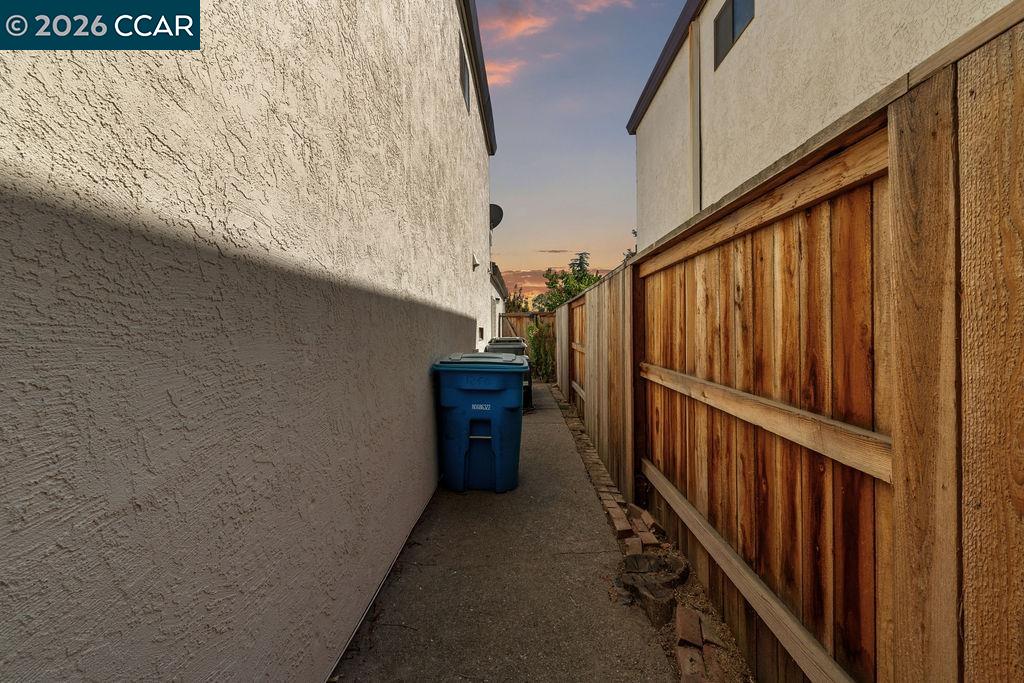 Detail Gallery Image 38 of 47 For 1250 Redwood Ct, Dixon,  CA 95620 - 4 Beds | 2 Baths