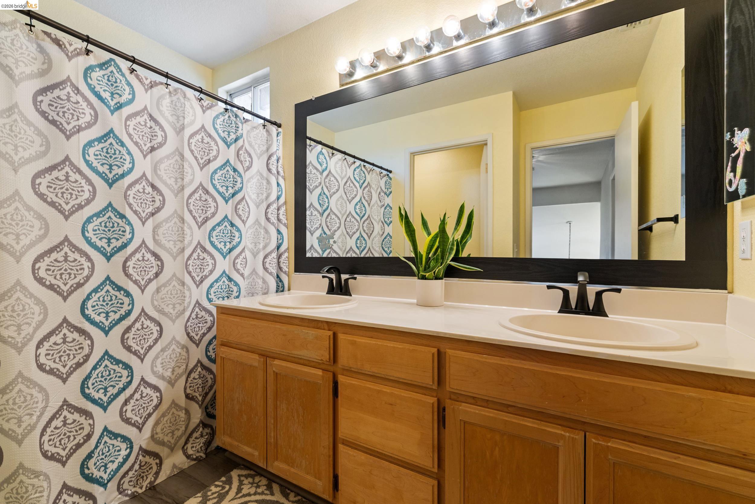 Detail Gallery Image 18 of 40 For 4924 Stirrup Way, Antioch,  CA 94531 - 3 Beds | 2/1 Baths