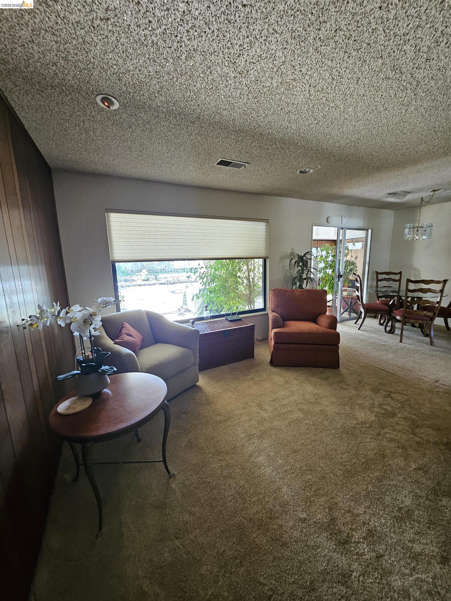 Detail Gallery Image 4 of 11 For 525 Faria St, Antioch,  CA 94509 - 3 Beds | 2 Baths