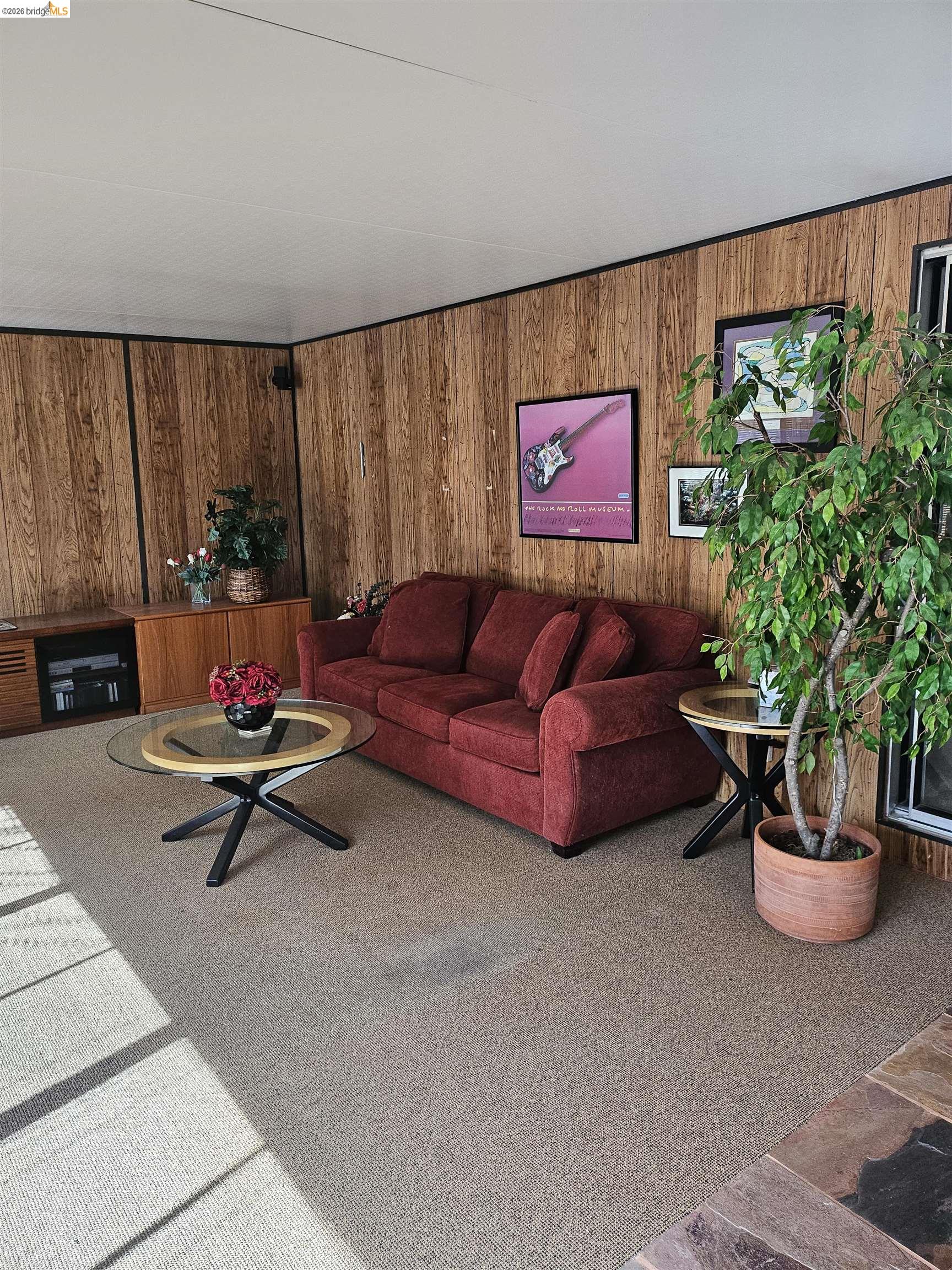 Detail Gallery Image 6 of 11 For 525 Faria St, Antioch,  CA 94509 - 3 Beds | 2 Baths